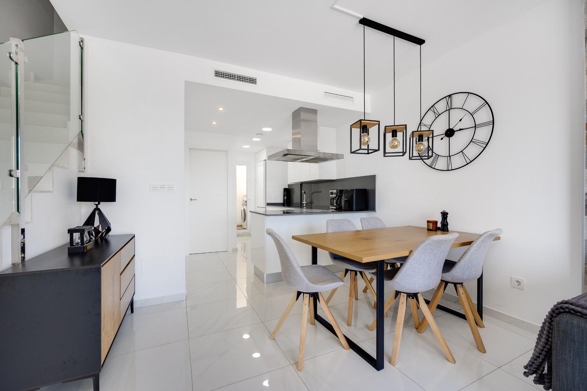 For sale - 3 Bedroom 3 Bathroom Town House in Torrevieja - Los Balcones  - Alicante