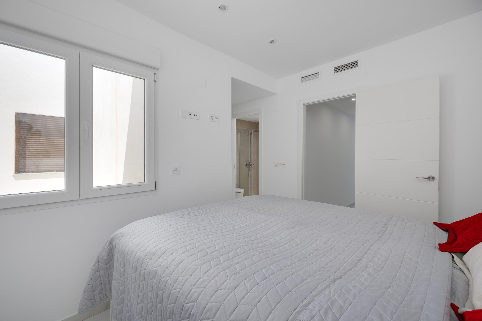 For sale - 3 Bedroom 3 Bathroom Town House in Torrevieja - Los Balcones  - Alicante