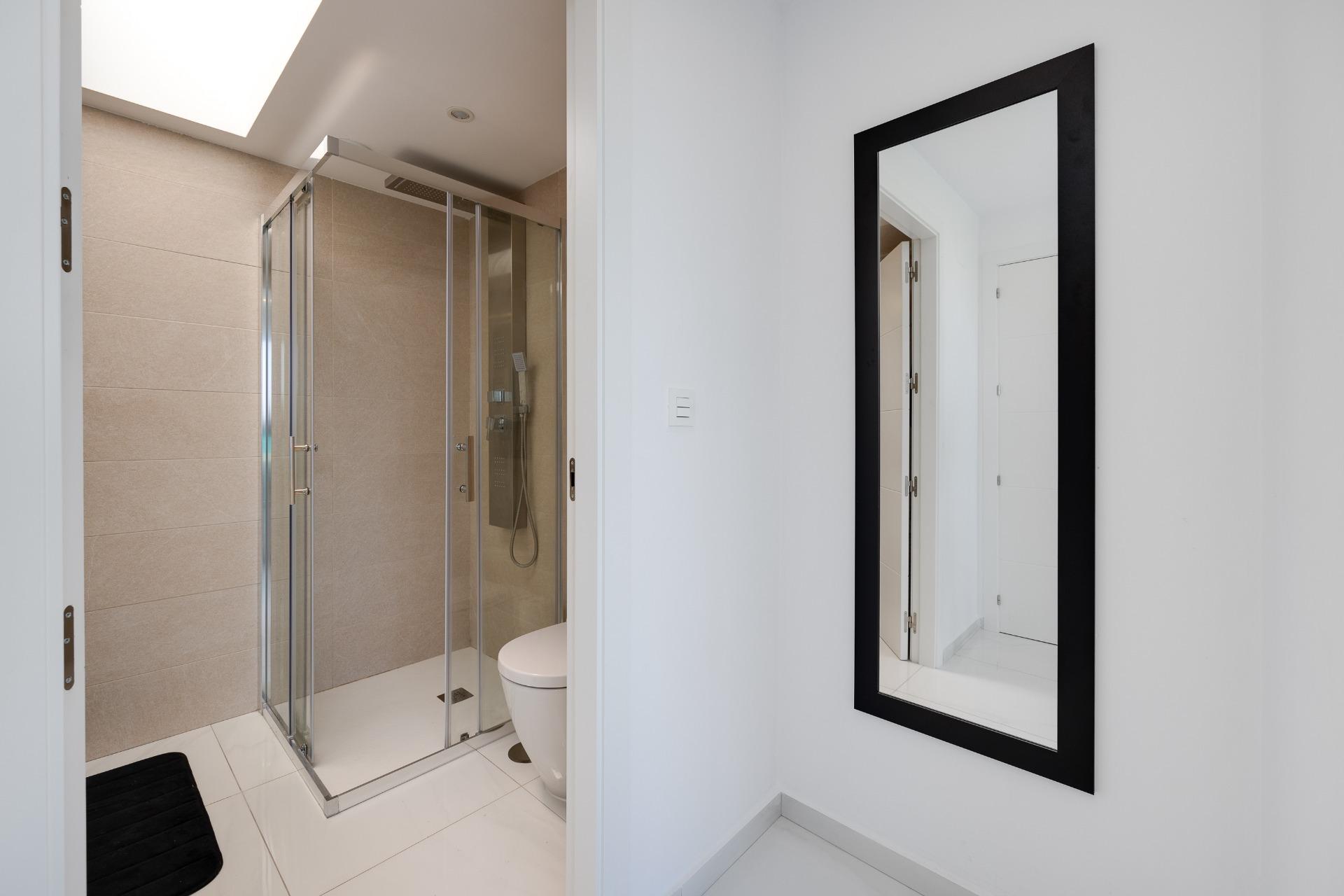 For sale - 3 Bedroom 3 Bathroom Town House in Torrevieja - Los Balcones  - Alicante