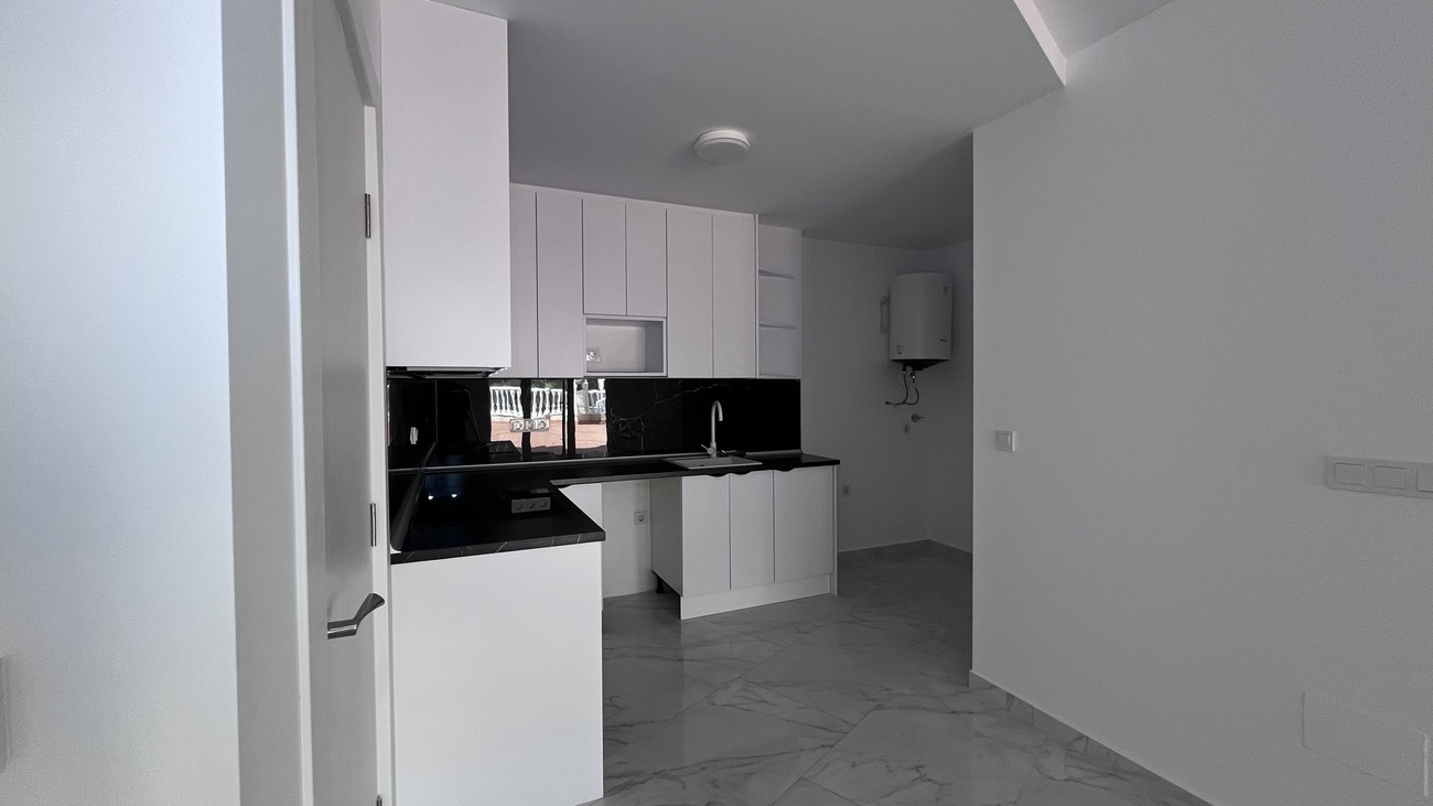 For sale - 2 Bedroom 2 Bathroom Bungalow in Torrevieja -  - Alicante