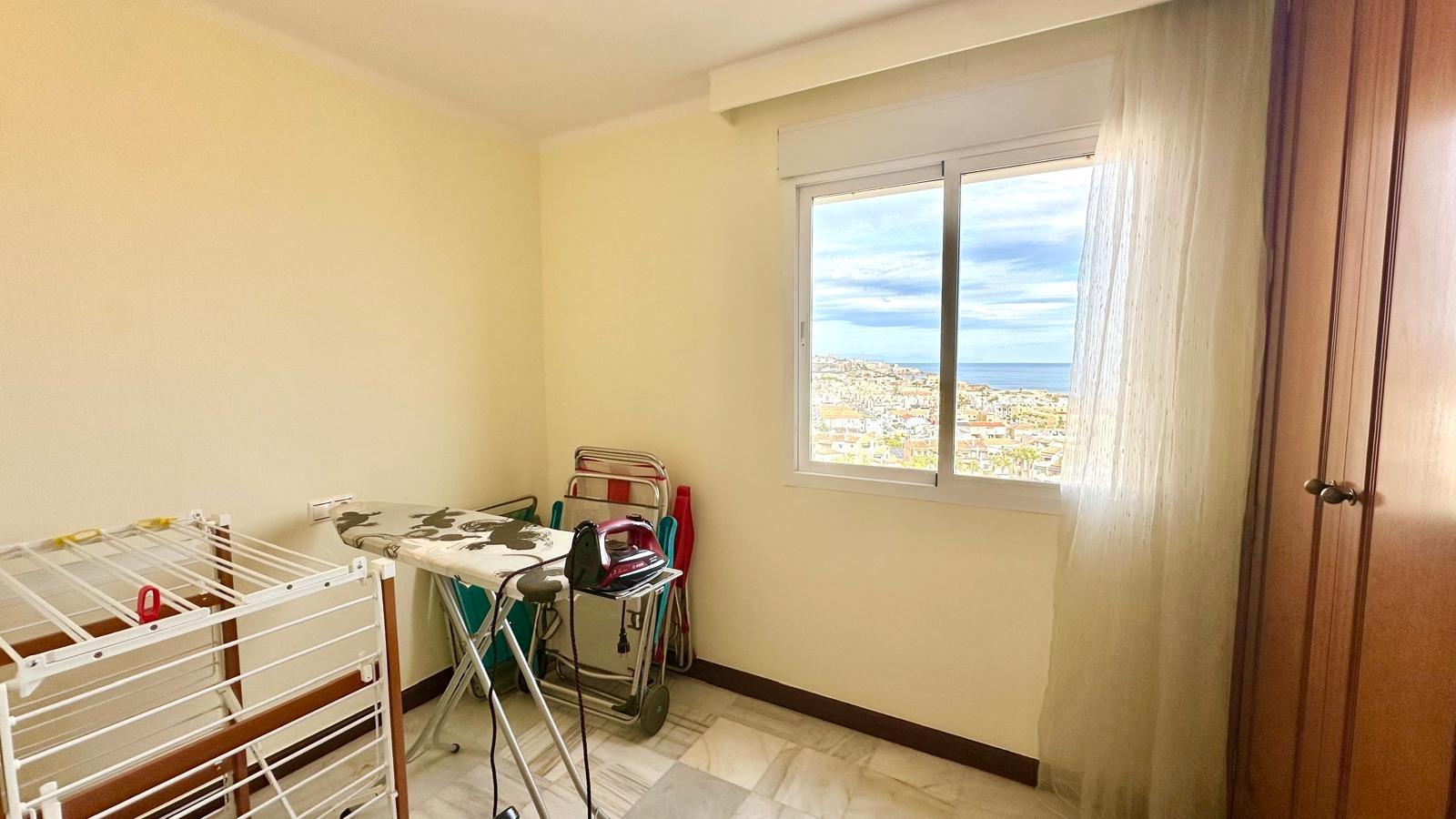 For sale - 3 Bedroom 2 Bathroom Apartment in Torrevieja - Los Frutales  - Alicante
