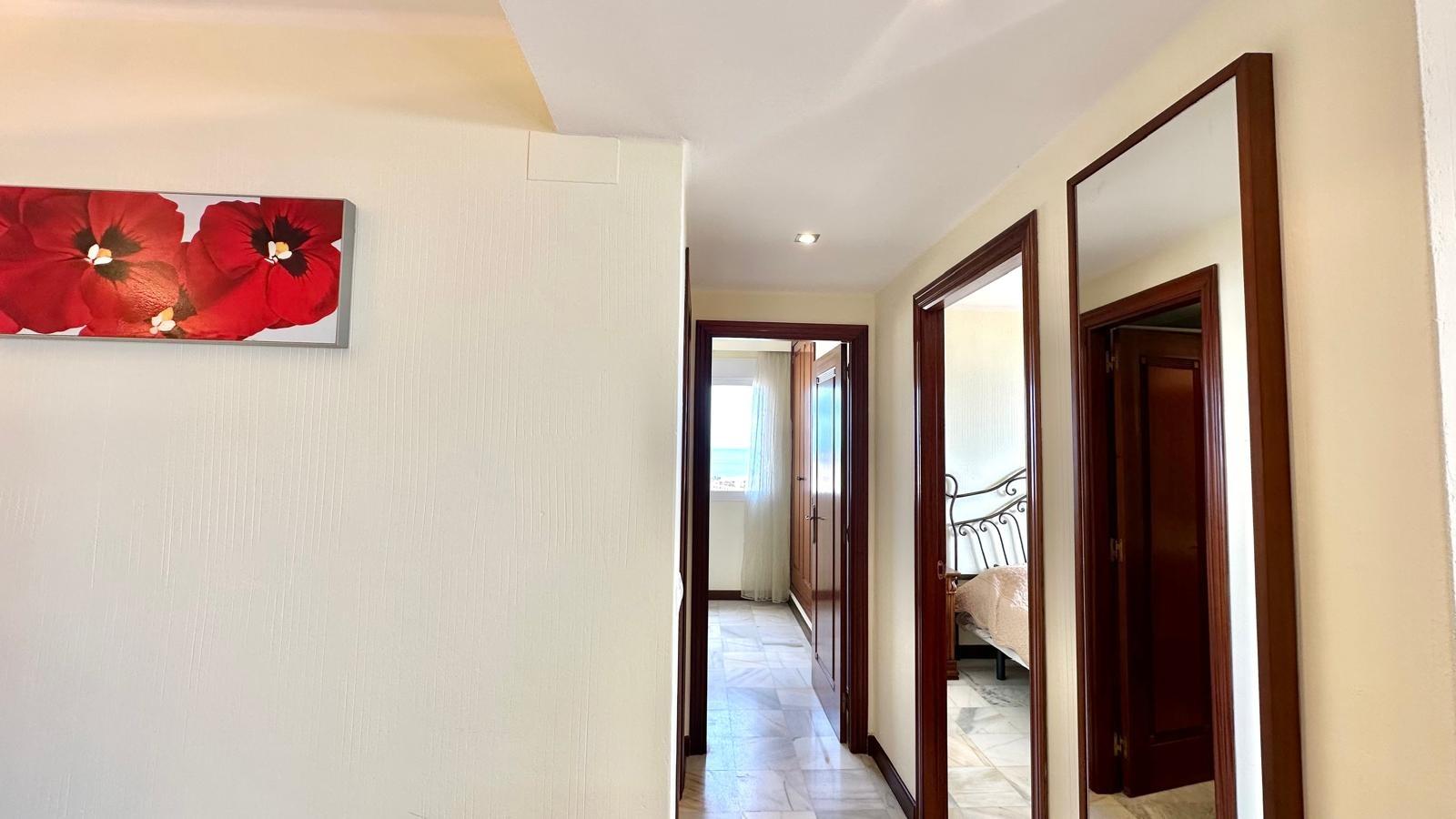 For sale - 3 Bedroom 2 Bathroom Apartment in Torrevieja - Los Frutales  - Alicante