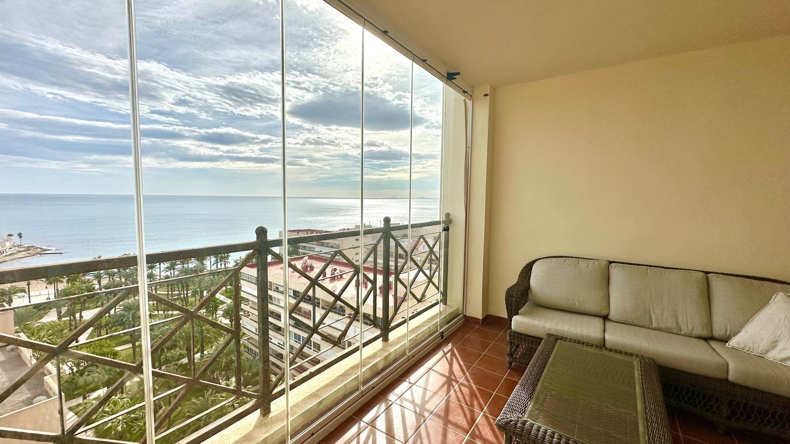 For sale - 3 Bedroom 2 Bathroom Apartment in Torrevieja - Los Frutales  - Alicante