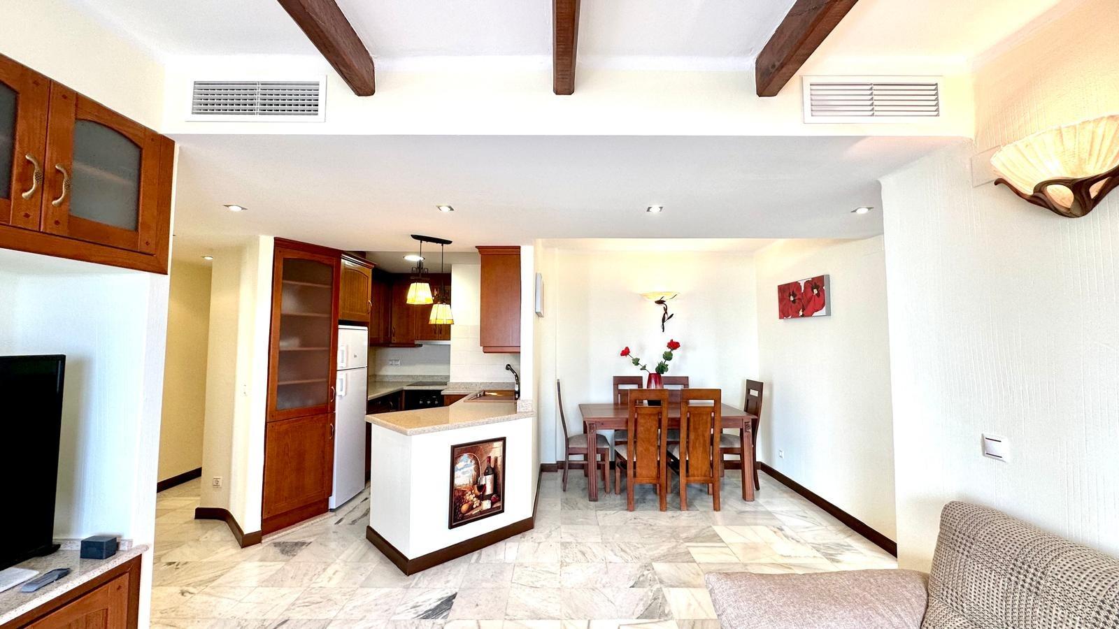 For sale - 3 Bedroom 2 Bathroom Apartment in Torrevieja - Los Frutales  - Alicante