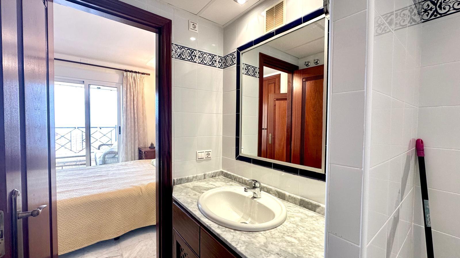 For sale - 3 Bedroom 2 Bathroom Apartment in Torrevieja - Los Frutales  - Alicante