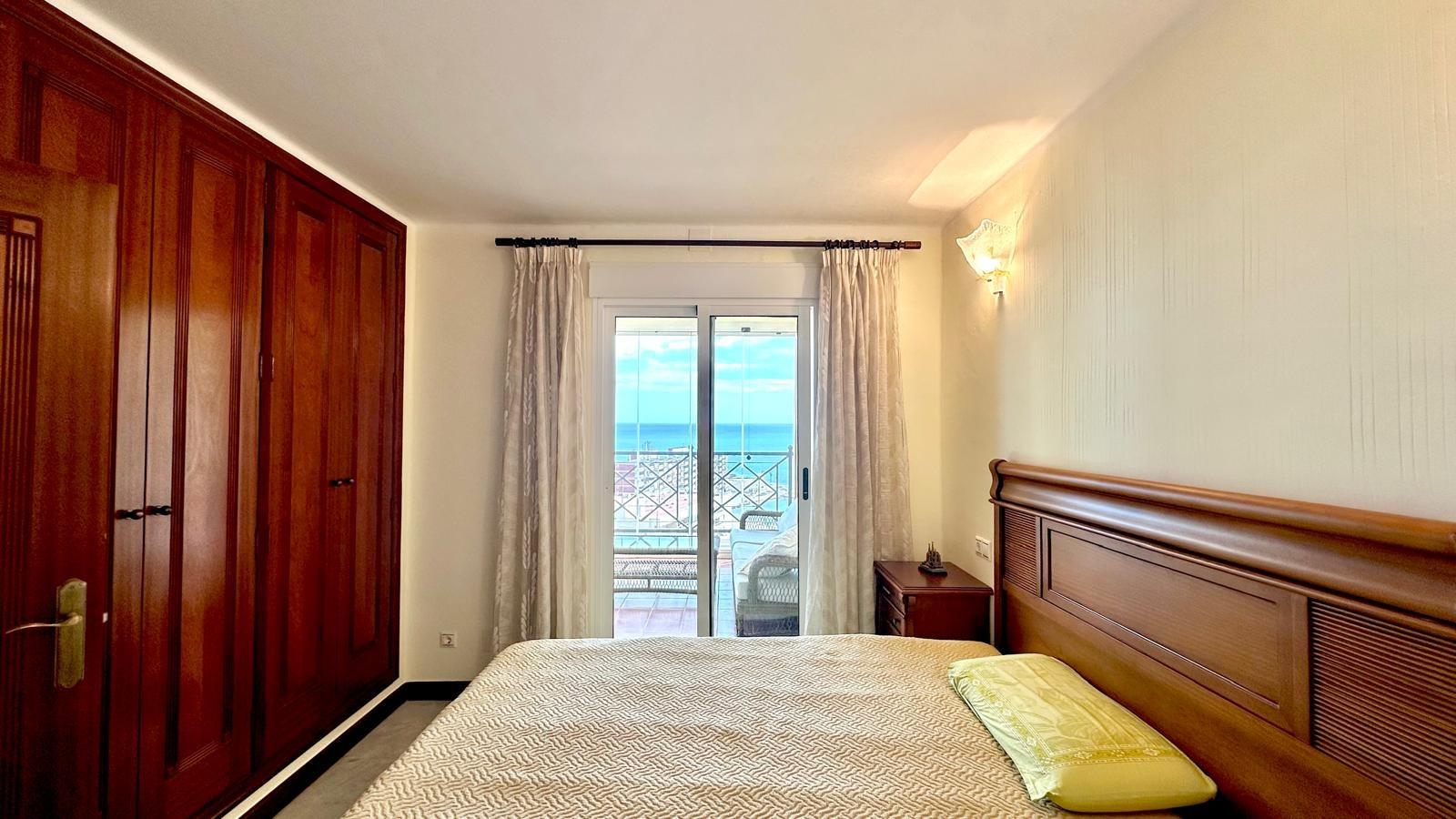 For sale - 3 Bedroom 2 Bathroom Apartment in Torrevieja - Los Frutales  - Alicante