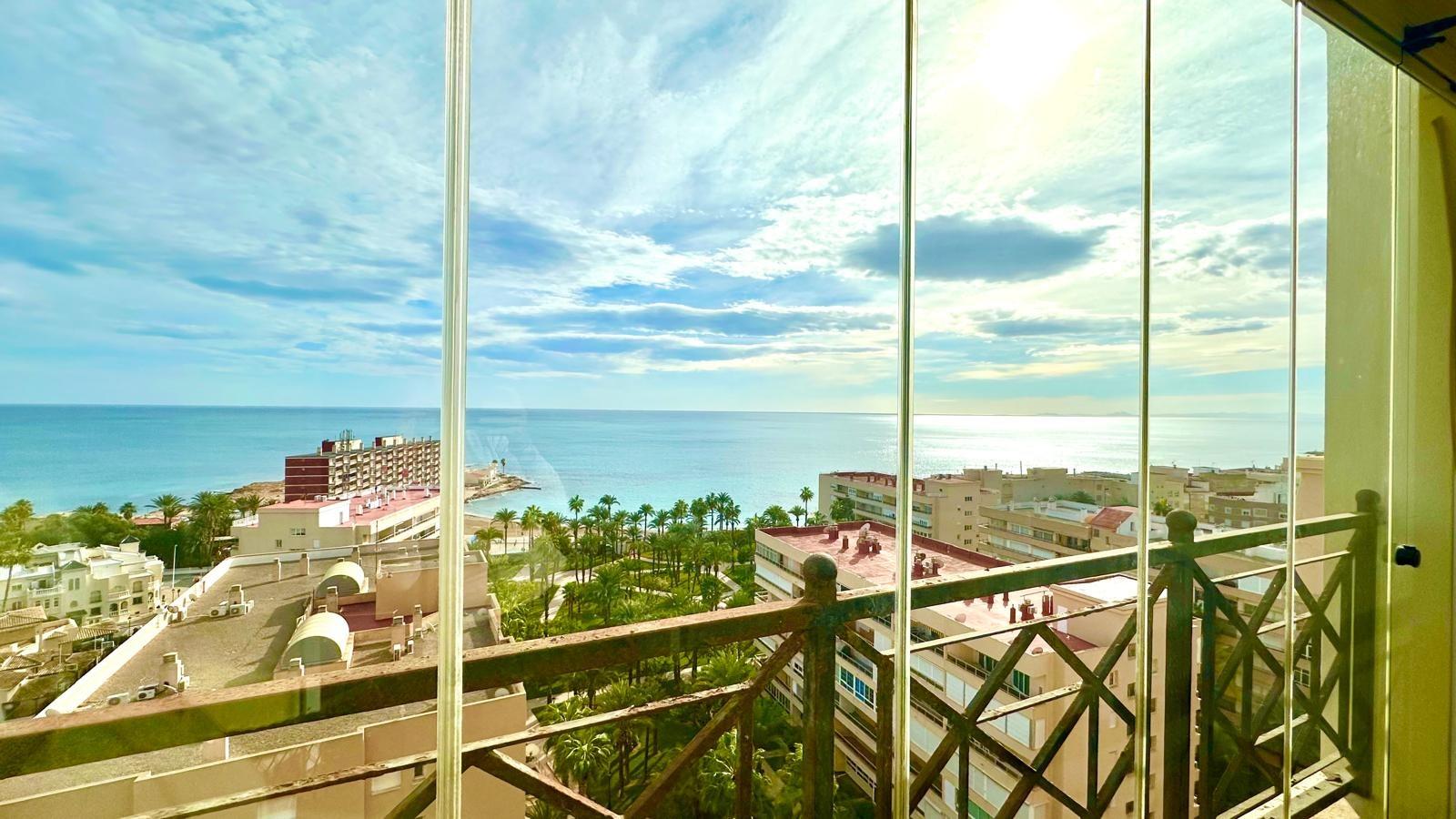 For sale - 3 Bedroom 2 Bathroom Apartment in Torrevieja - Los Frutales  - Alicante