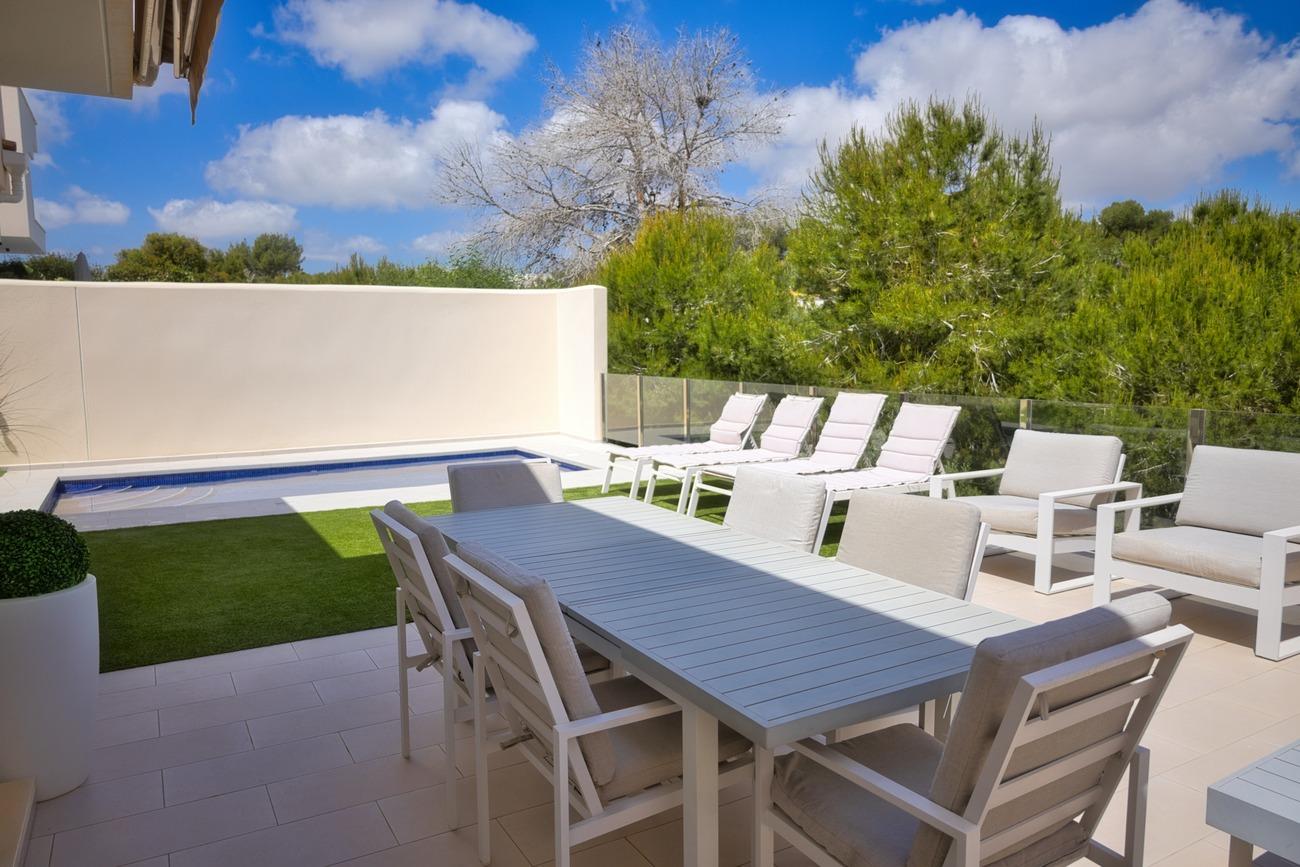 For sale - 4 Bedroom 3 Bathroom Town House in Orihuela Costa - Lomas De Don Juan  - Alicante