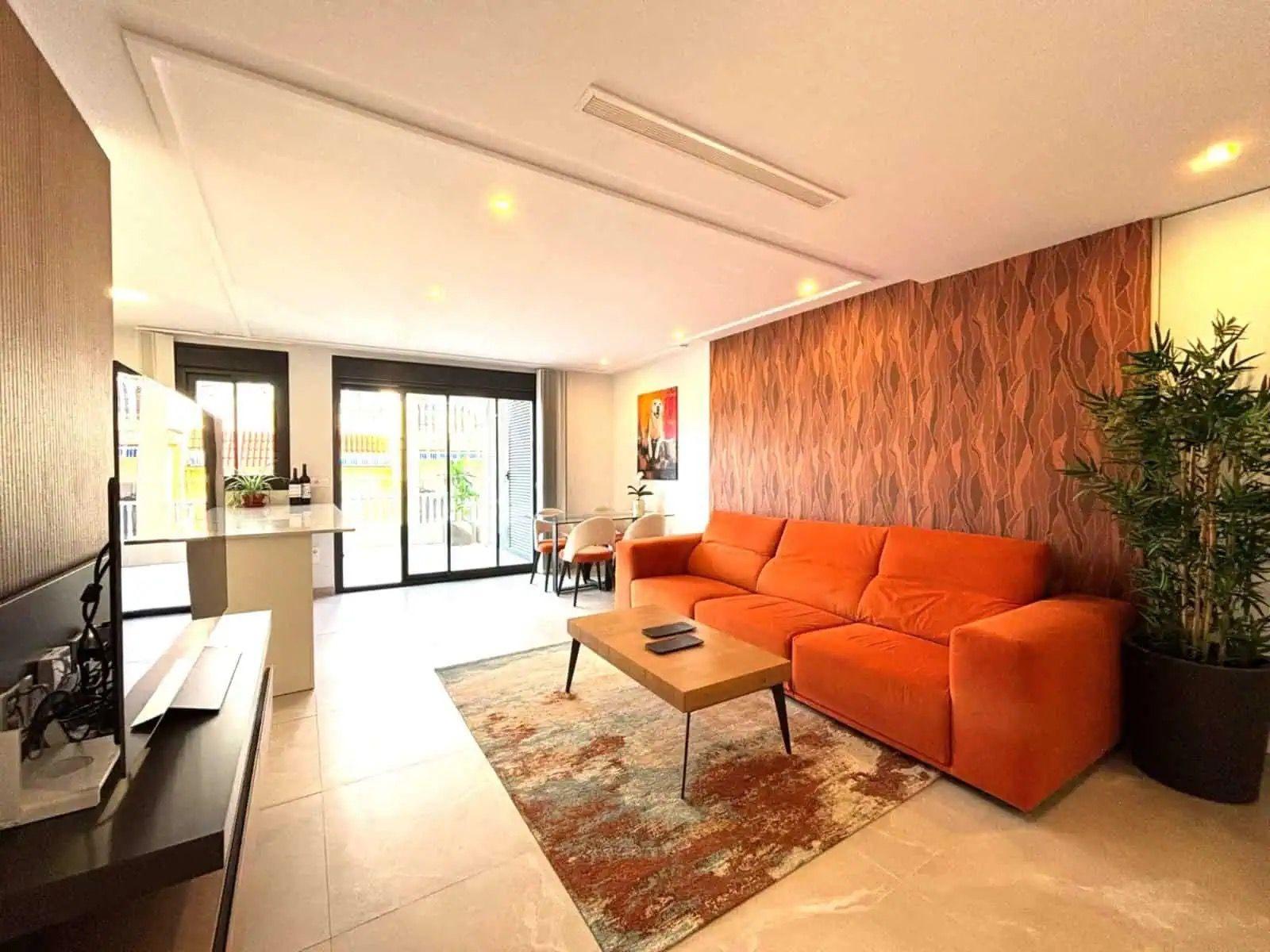 For sale - 3 Bedroom 2 Bathroom Penthouse in Torrevieja - Las Piscinas Naturales  - Alicante