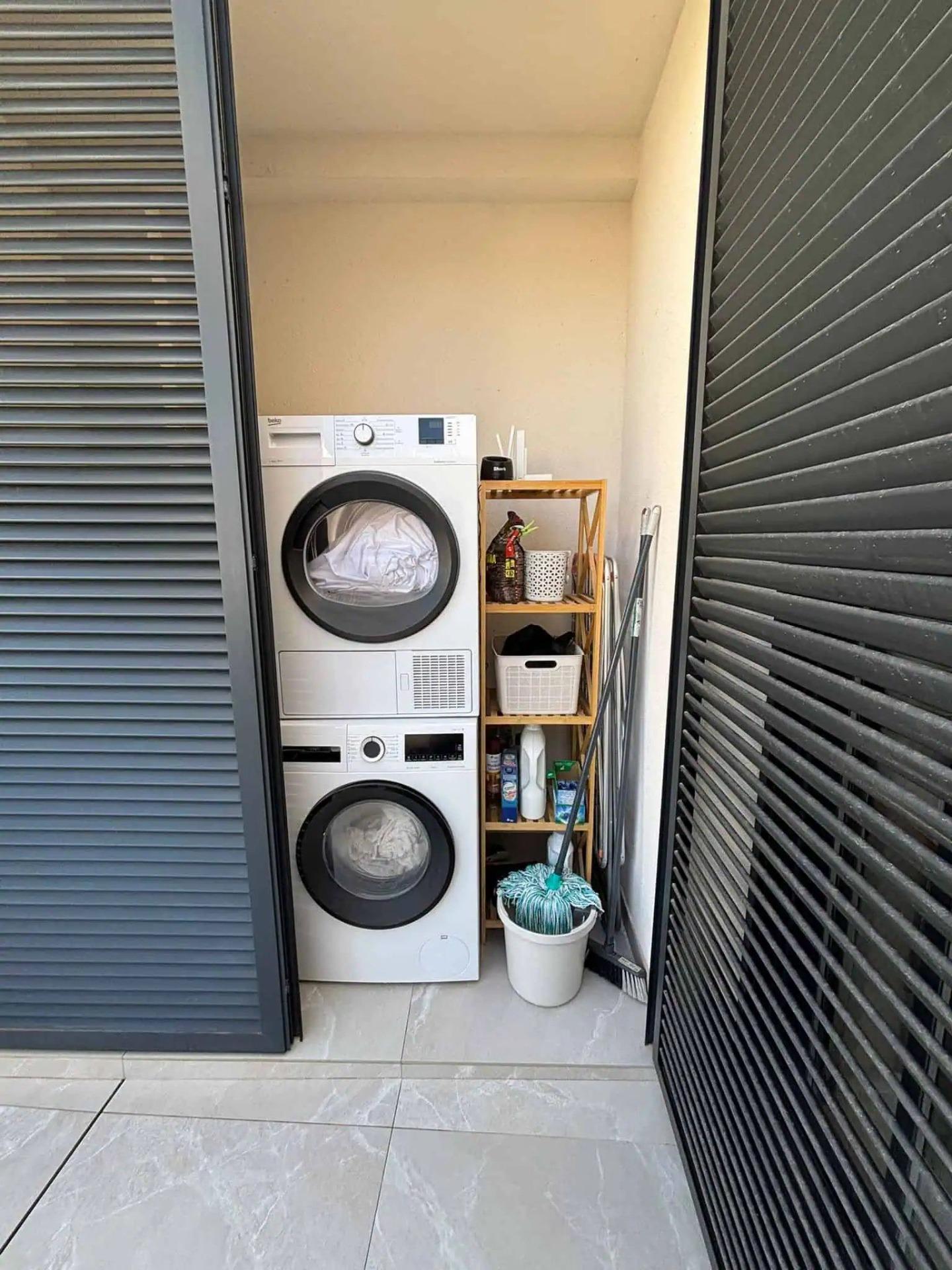 For sale - 3 Bedroom 2 Bathroom Penthouse in Torrevieja - Las Piscinas Naturales  - Alicante