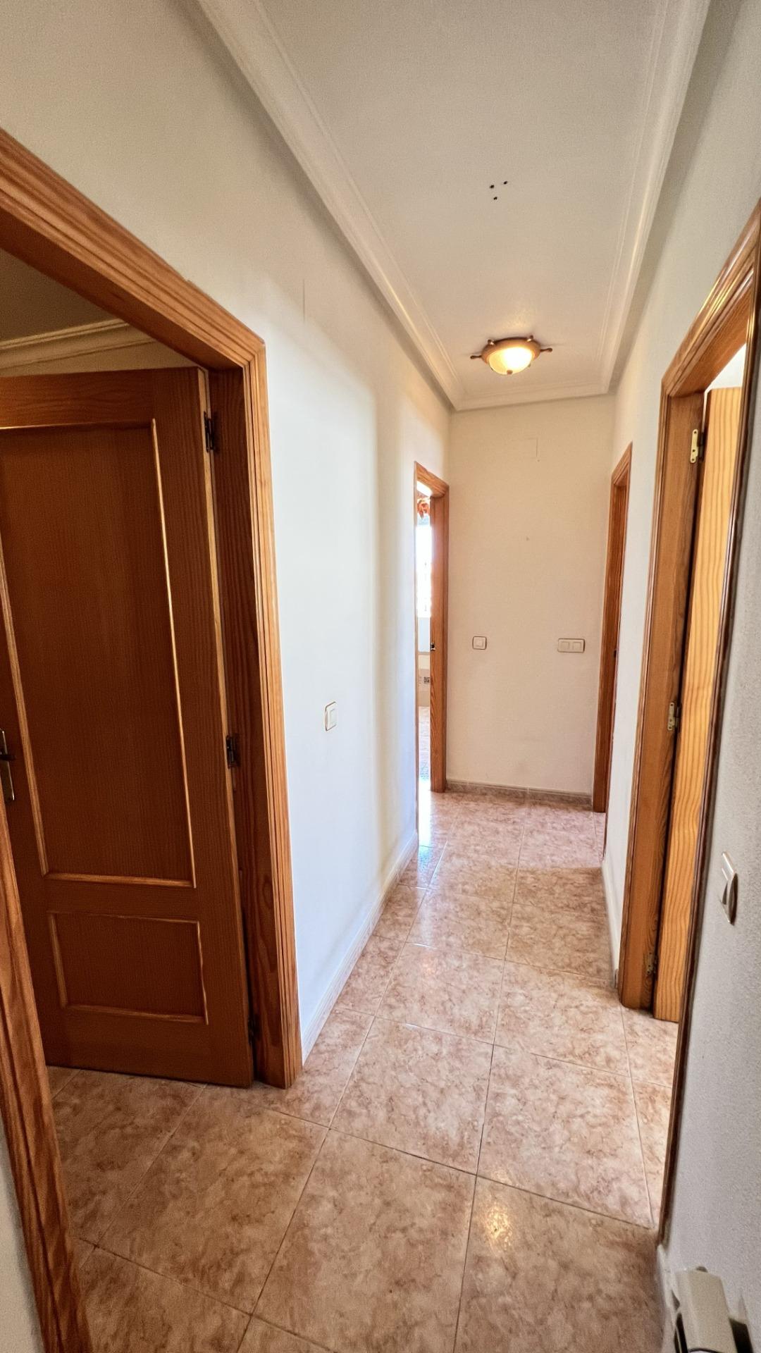 For sale - 4 Bedroom 2 Bathroom Semi Detached in Torrevieja - aguas nuevas  - Alicante