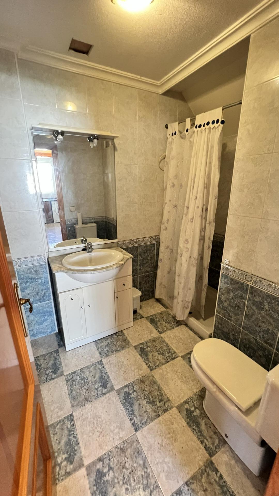 For sale - 4 Bedroom 2 Bathroom Semi Detached in Torrevieja - aguas nuevas  - Alicante