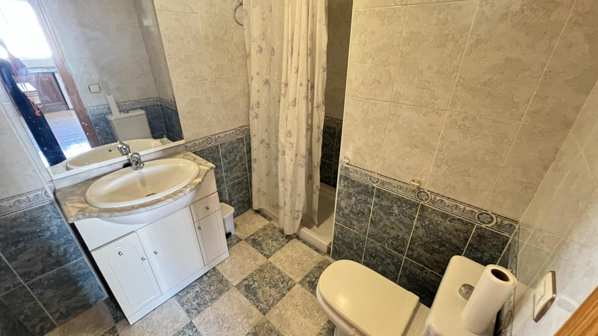 For sale - 4 Bedroom 2 Bathroom Semi Detached in Torrevieja - aguas nuevas  - Alicante