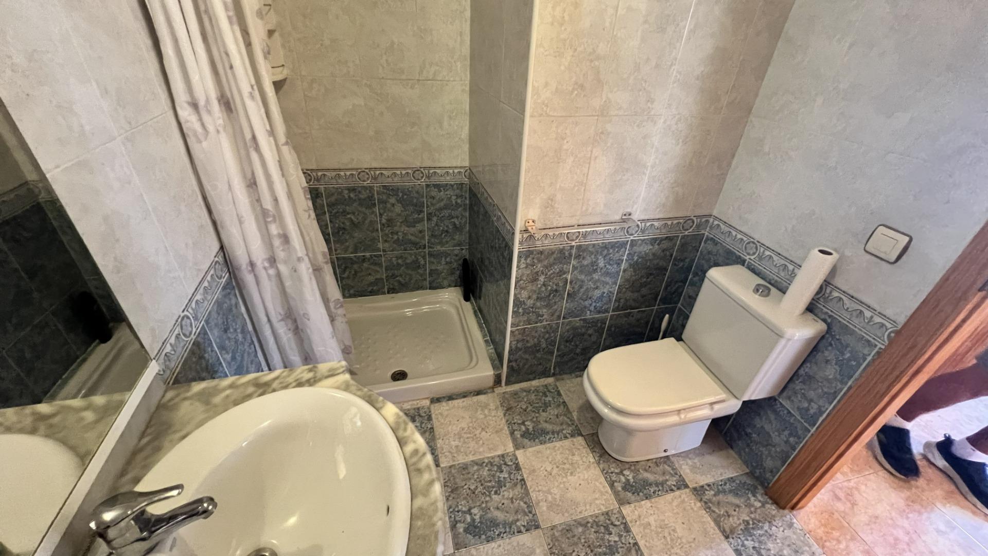 For sale - 4 Bedroom 2 Bathroom Semi Detached in Torrevieja - aguas nuevas  - Alicante