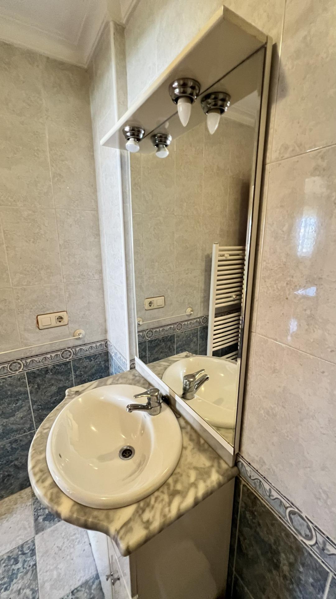 For sale - 4 Bedroom 2 Bathroom Semi Detached in Torrevieja - aguas nuevas  - Alicante