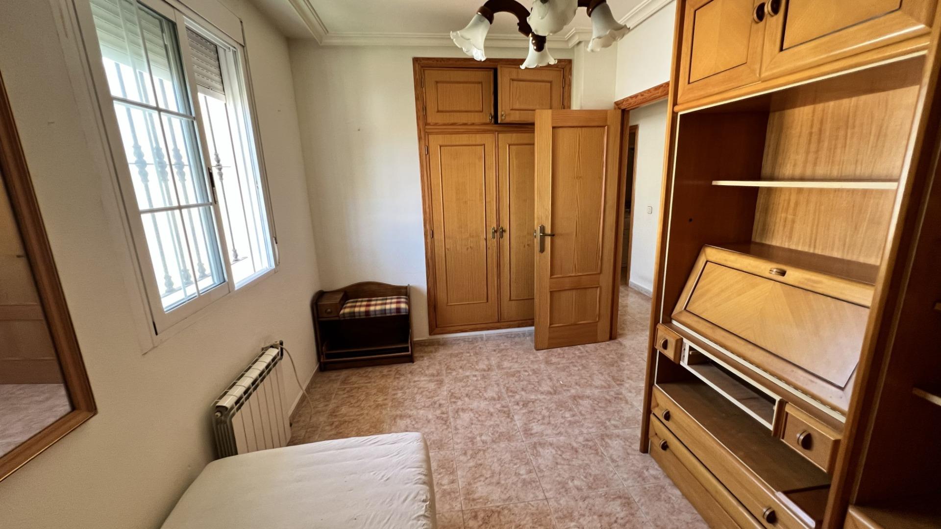 For sale - 4 Bedroom 2 Bathroom Semi Detached in Torrevieja - aguas nuevas  - Alicante