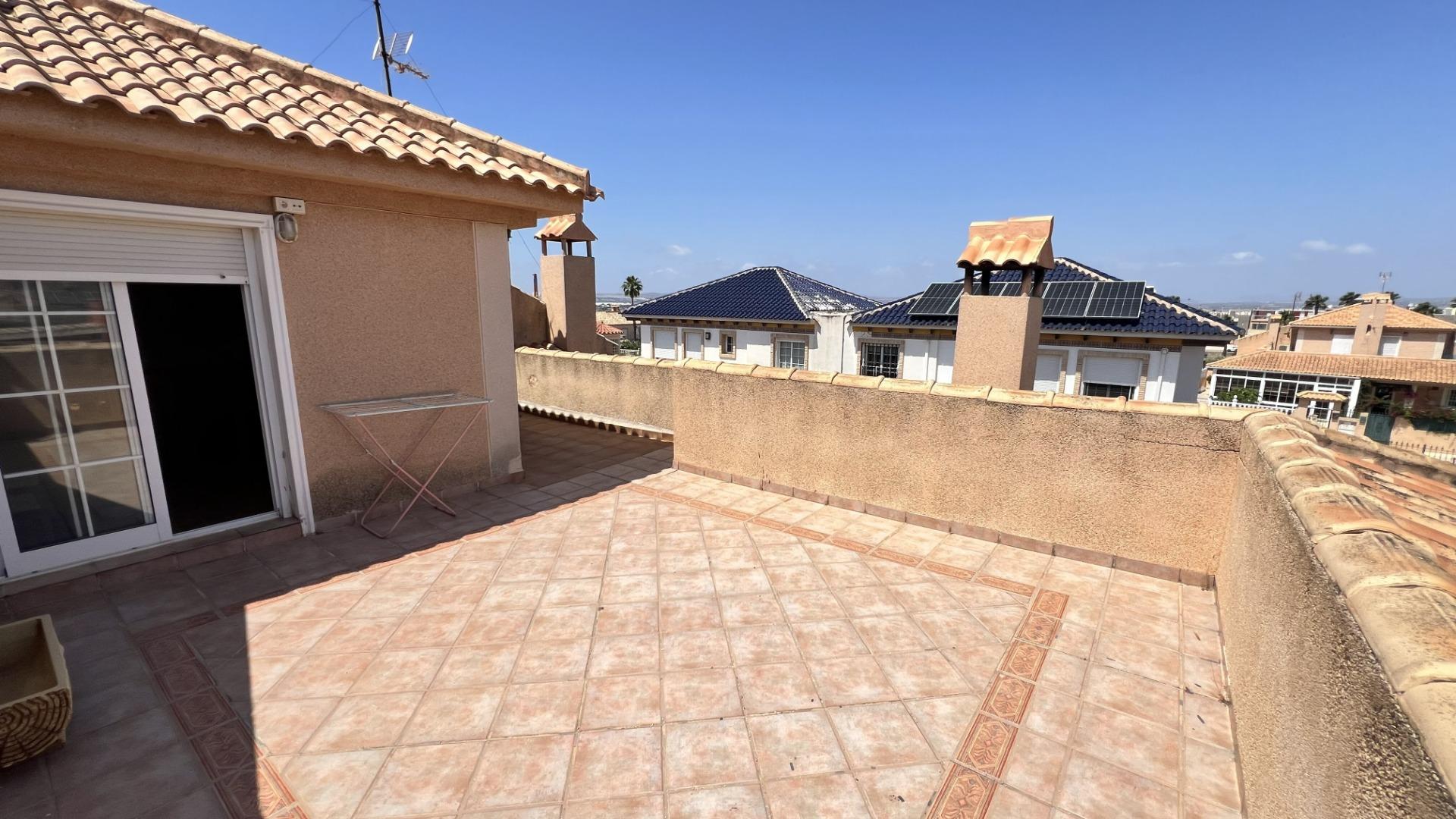 For sale - 4 Bedroom 2 Bathroom Semi Detached in Torrevieja - aguas nuevas  - Alicante
