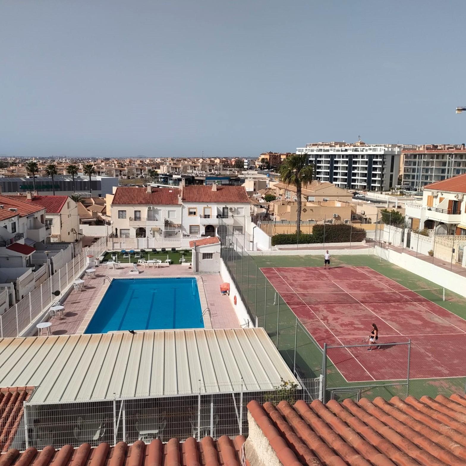 For sale - 2 Bedroom 2 Bathroom Town House in Torrevieja - Sector 25  - Alicante