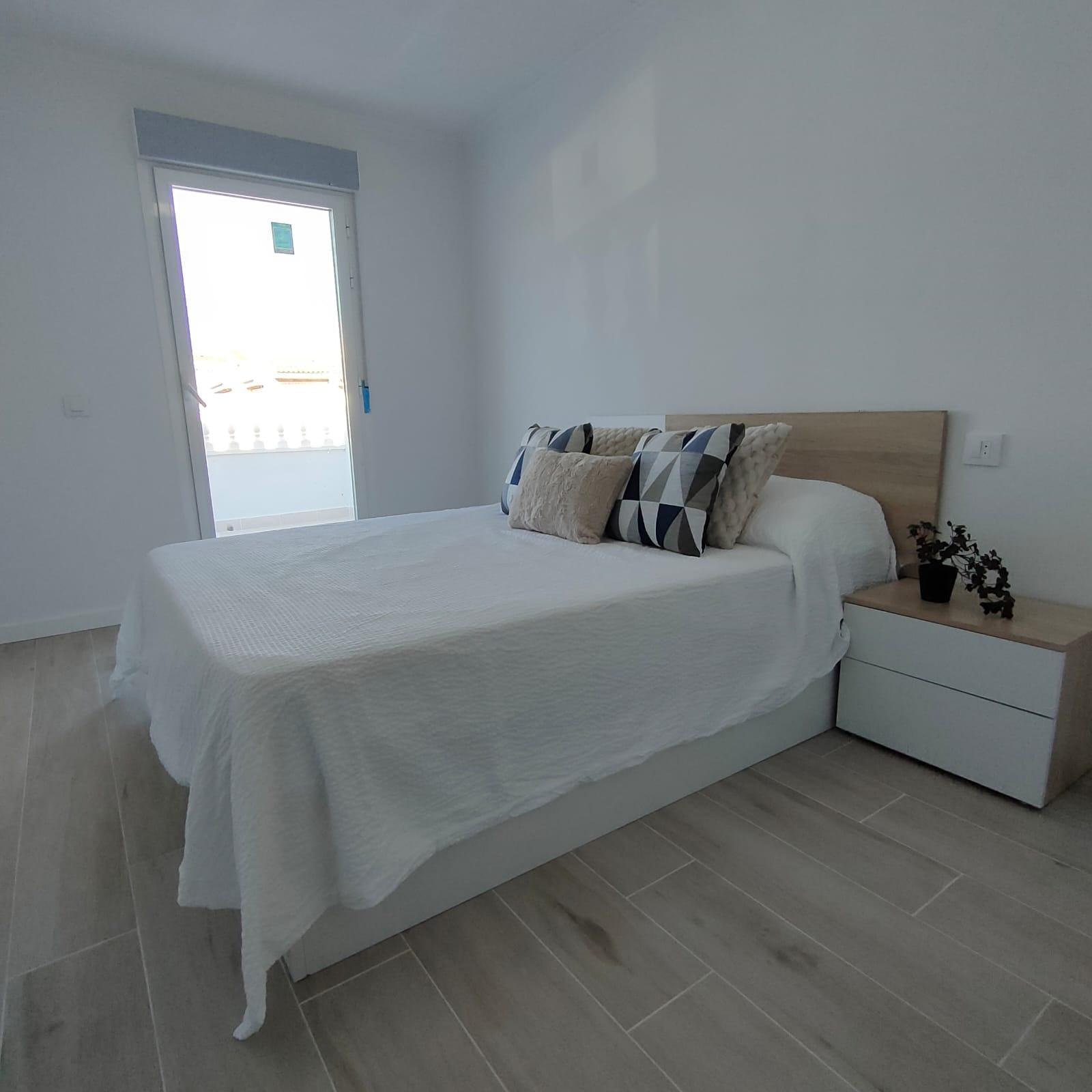 For sale - 2 Bedroom 2 Bathroom Town House in Torrevieja - Sector 25  - Alicante