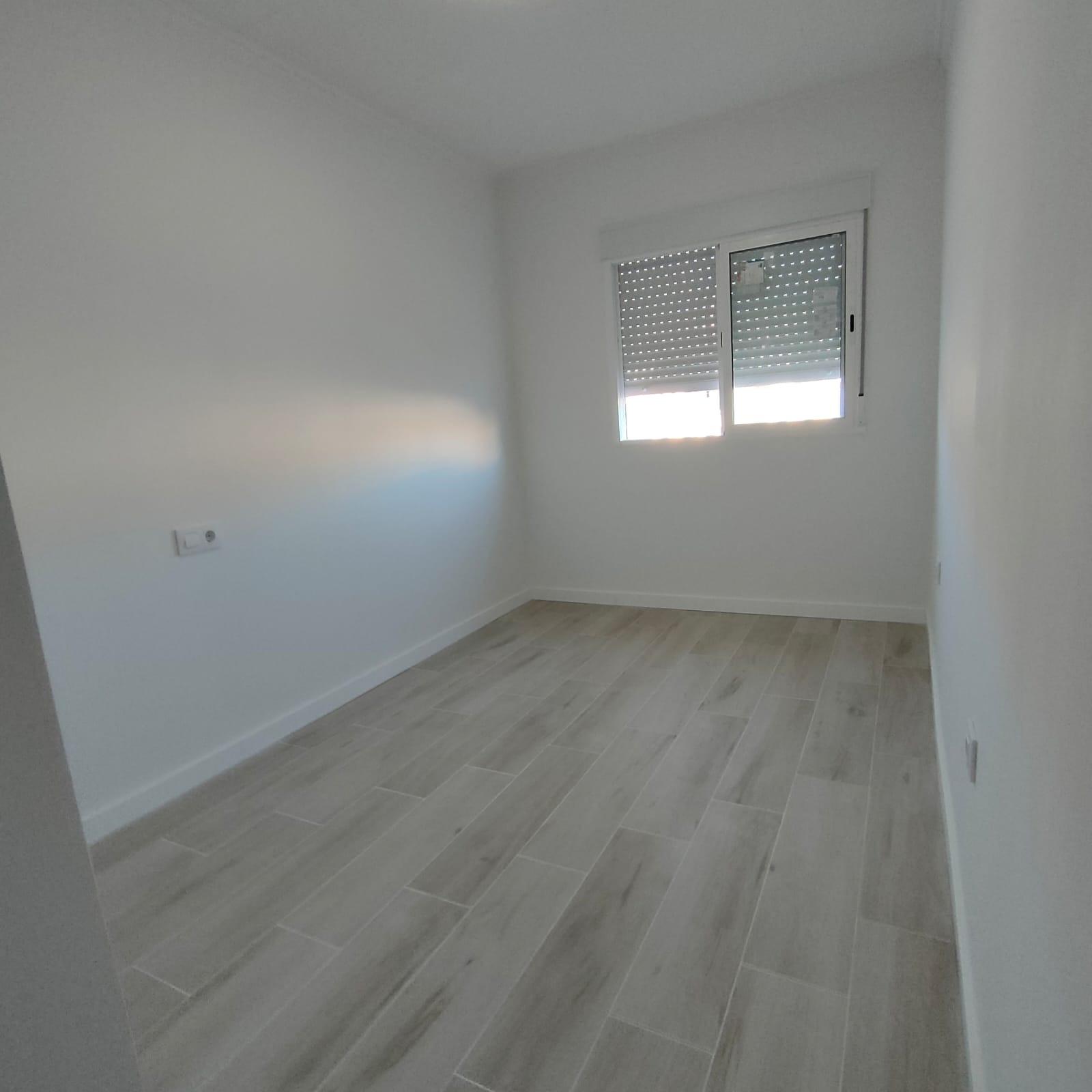 For sale - 2 Bedroom 2 Bathroom Town House in Torrevieja - Sector 25  - Alicante