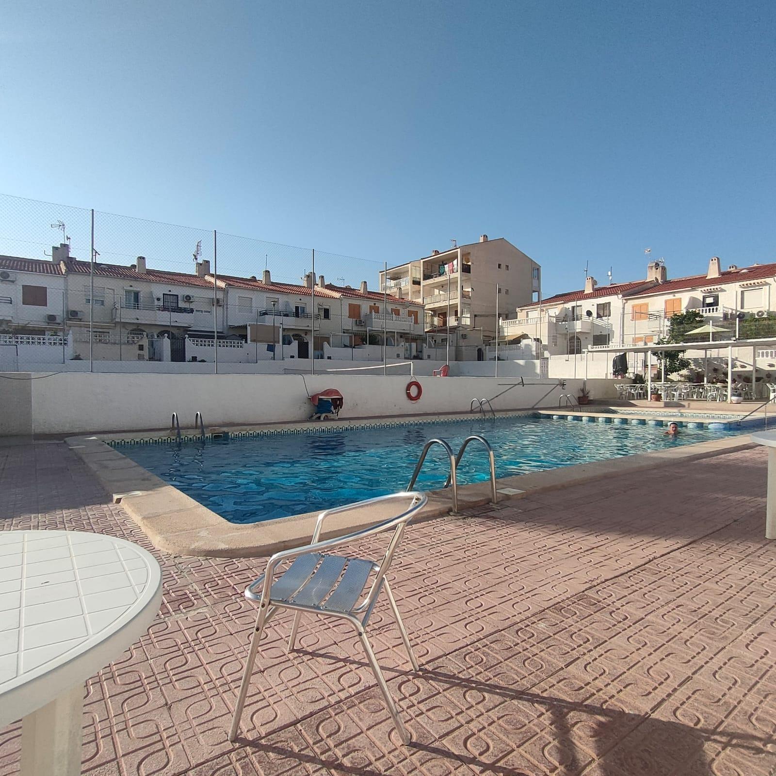 For sale - 2 Bedroom 2 Bathroom Town House in Torrevieja - Sector 25  - Alicante