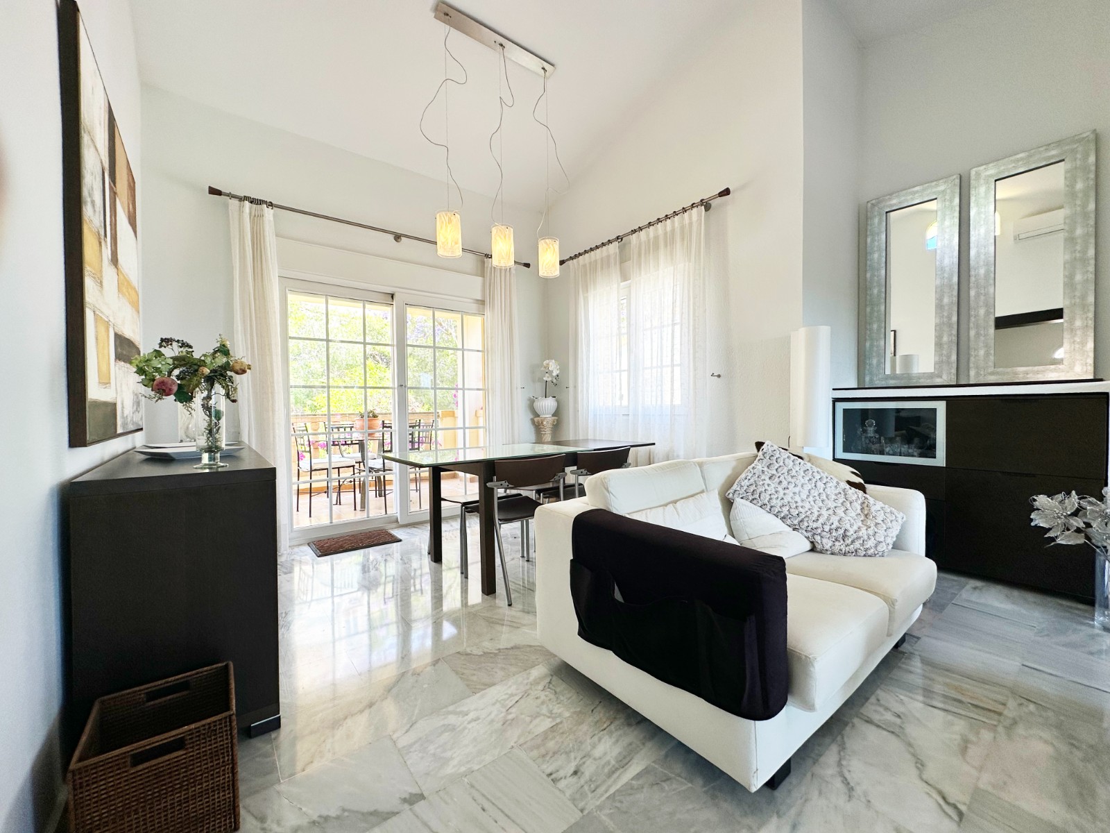 For sale - 3 Bedroom 3 Bathroom Villa in Orihuela Costa - Costa Blanca  - Alicante