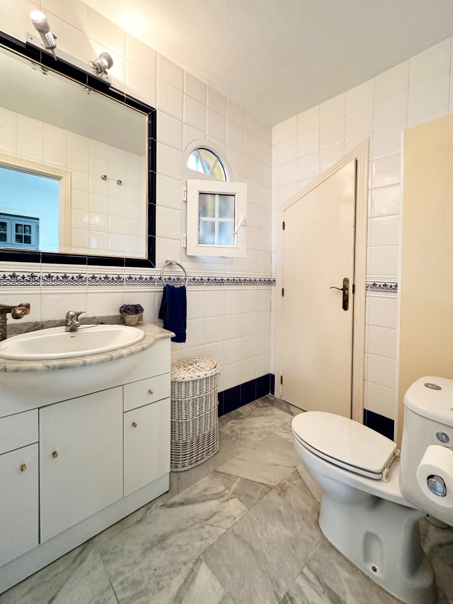 For sale - 3 Bedroom 3 Bathroom Villa in Orihuela Costa - Costa Blanca  - Alicante