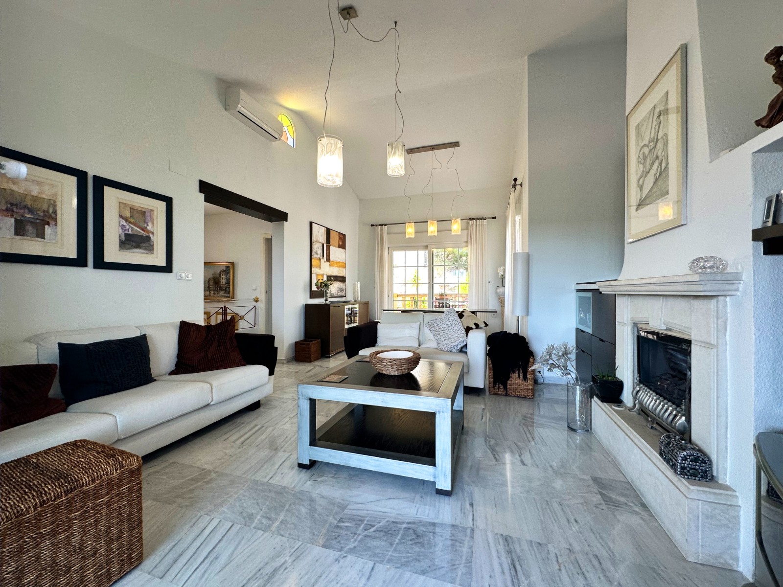 For sale - 3 Bedroom 3 Bathroom Villa in Orihuela Costa - Costa Blanca  - Alicante