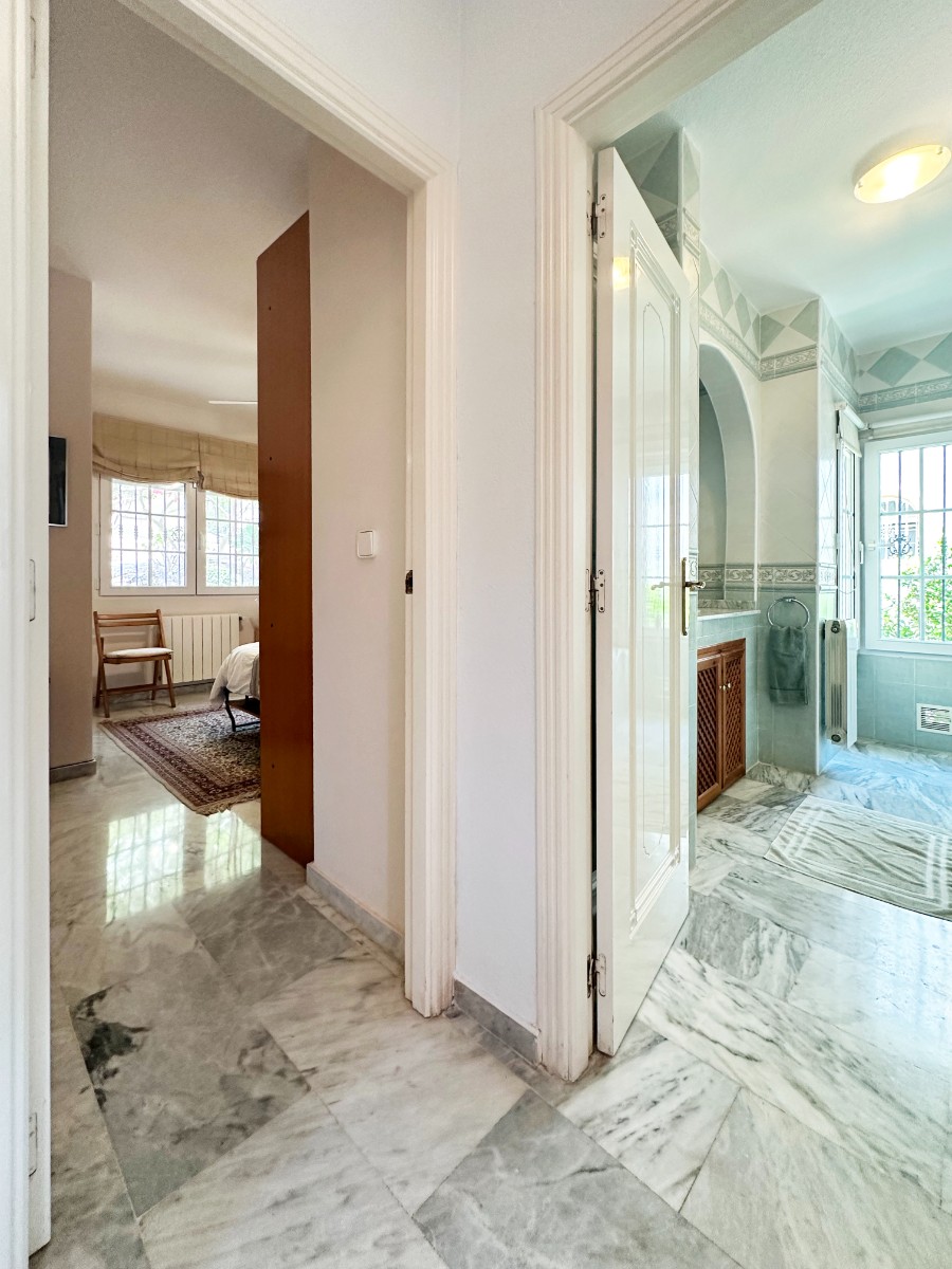For sale - 3 Bedroom 3 Bathroom Villa in Orihuela Costa - Costa Blanca  - Alicante