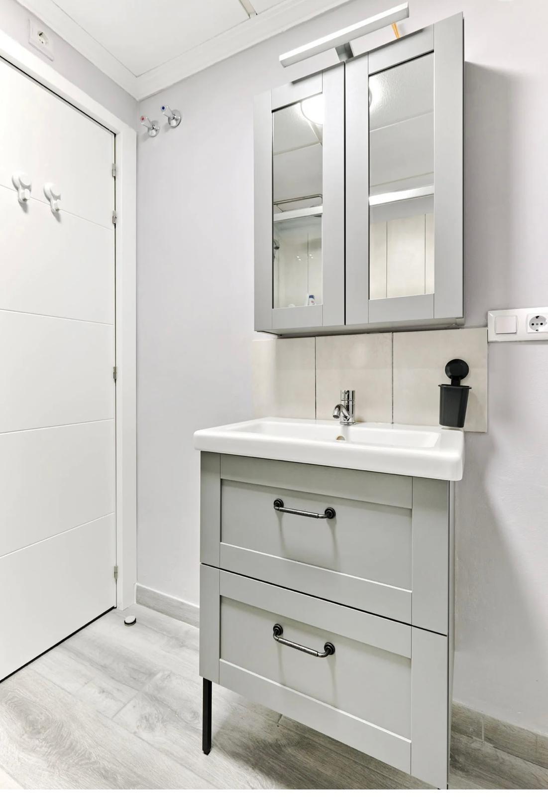 For sale - 2 Bedroom 2 Bathroom Apartment in Torrevieja - Centro  - Alicante