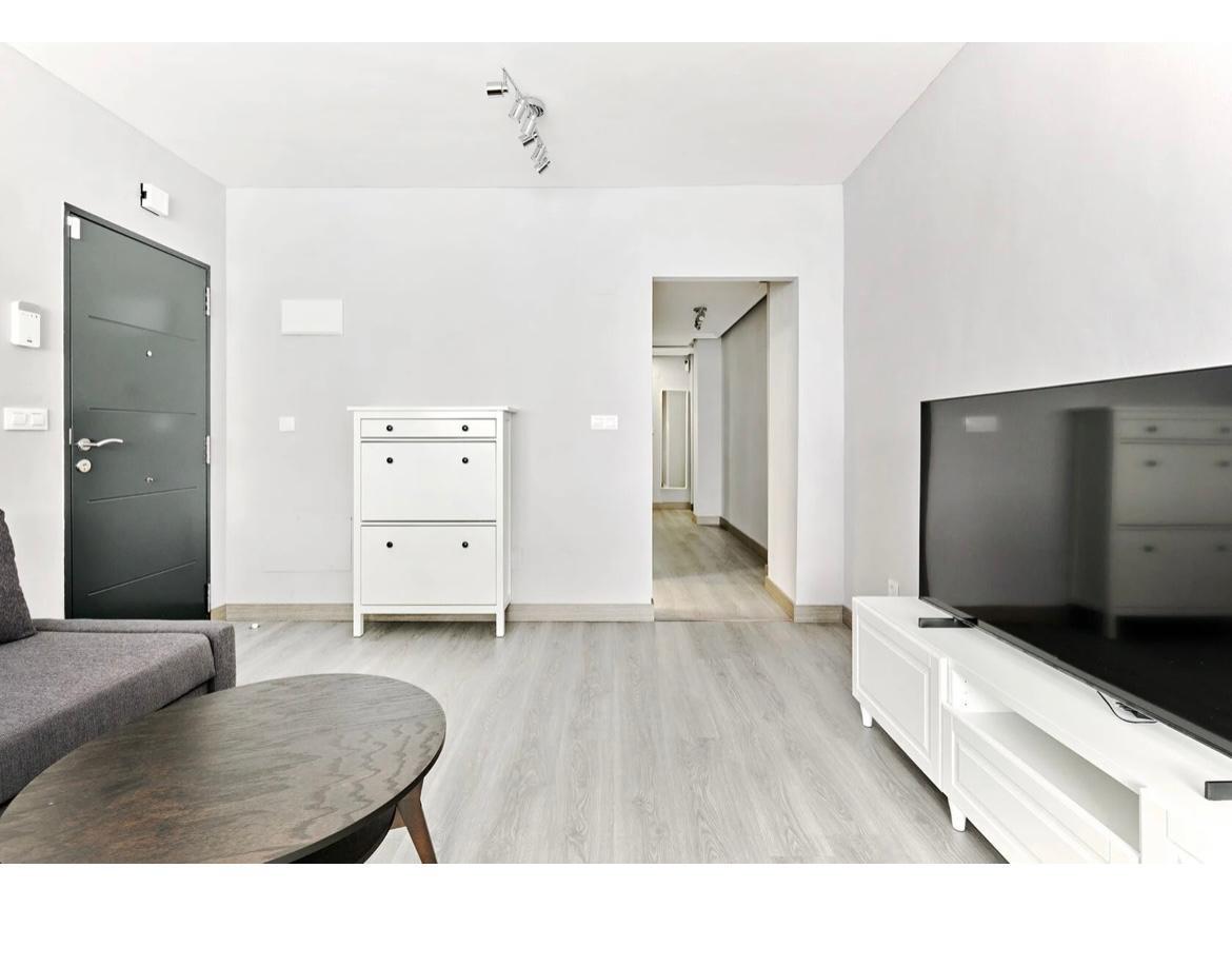 For sale - 2 Bedroom 2 Bathroom Apartment in Torrevieja - Centro  - Alicante