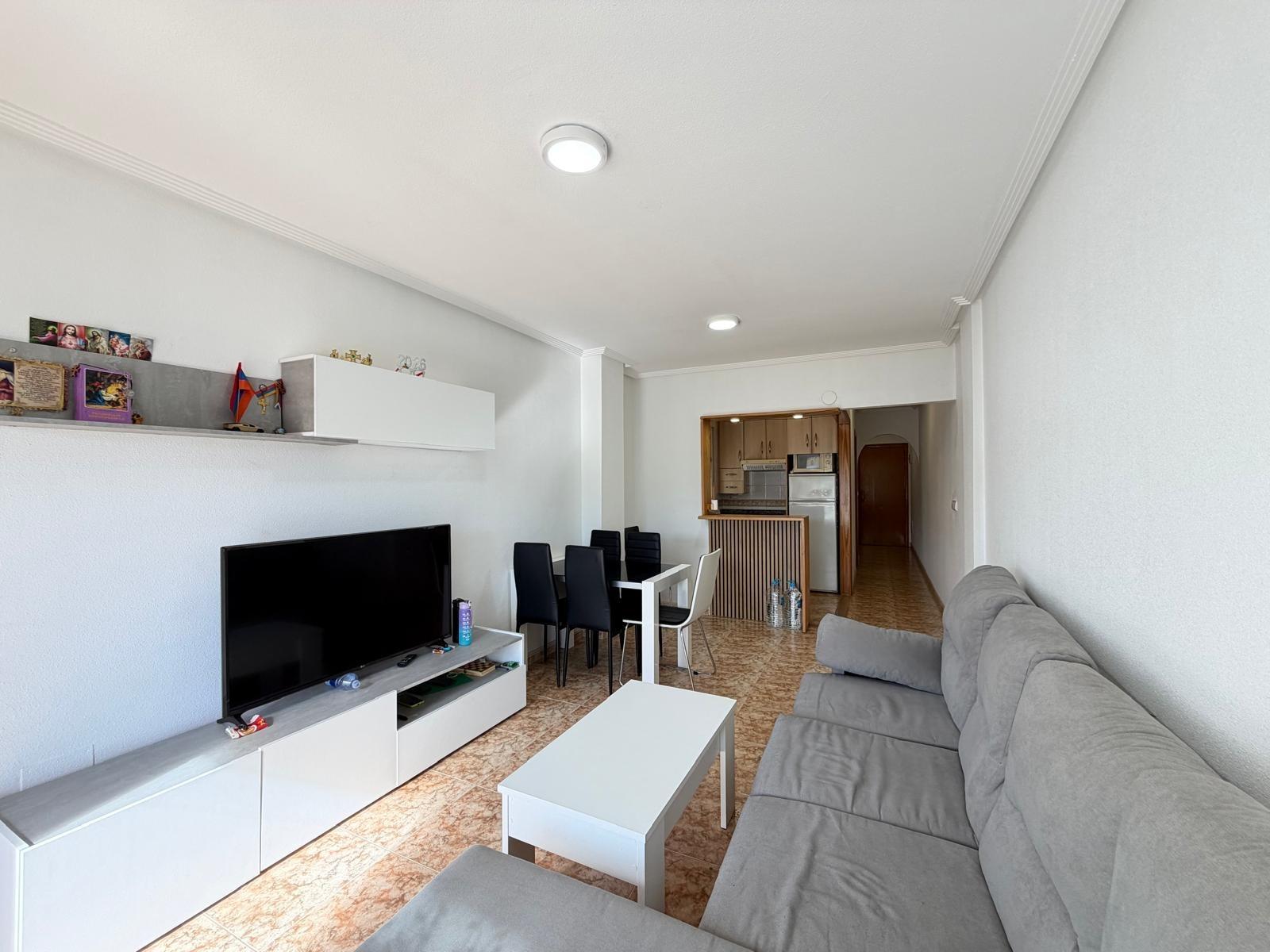 For sale - 2 Bedroom 1 Bathroom Apartment in Torrevieja - Playa Del Cura  - Alicante