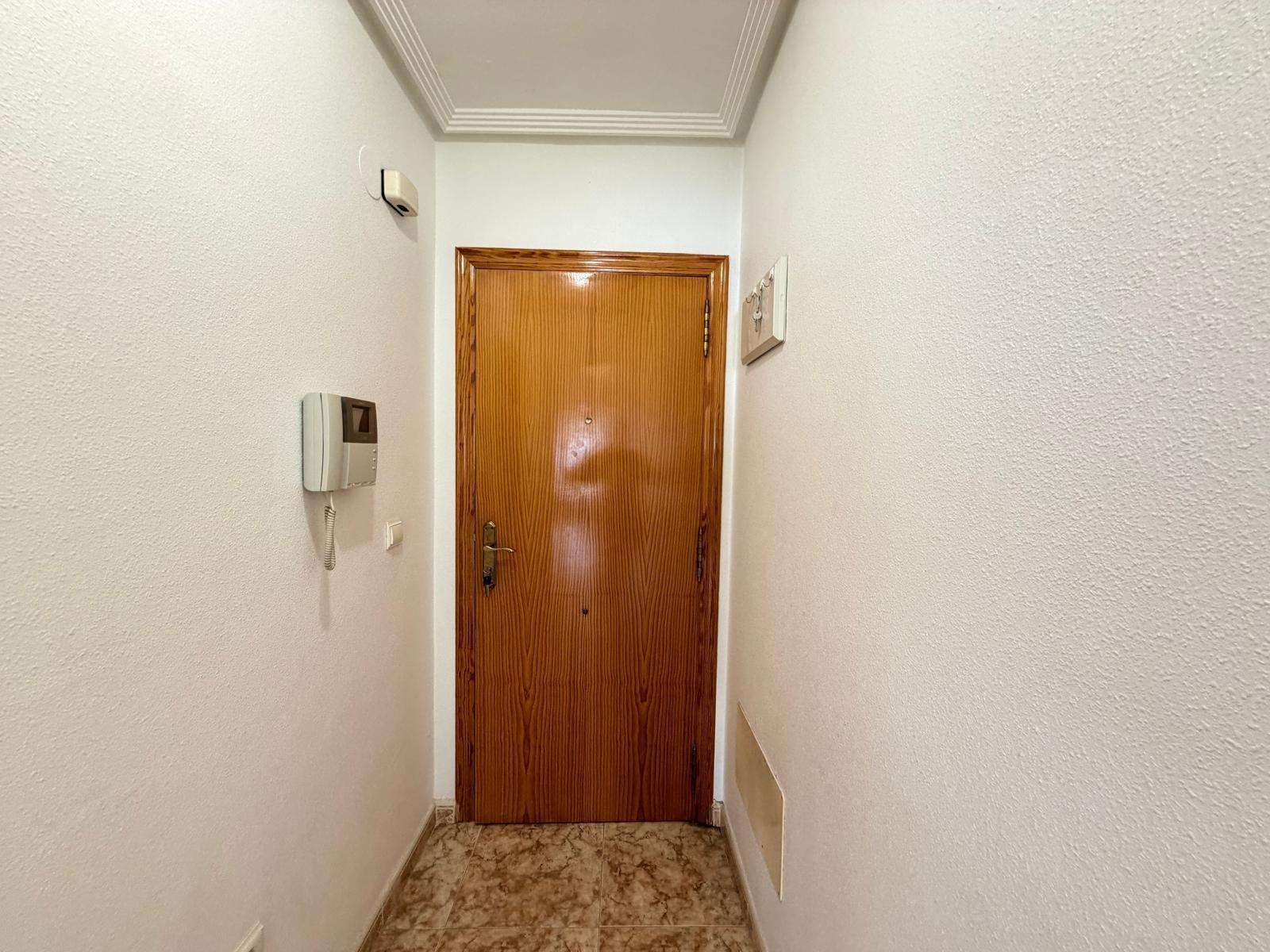 For sale - 2 Bedroom 1 Bathroom Apartment in Torrevieja - Playa Del Cura  - Alicante