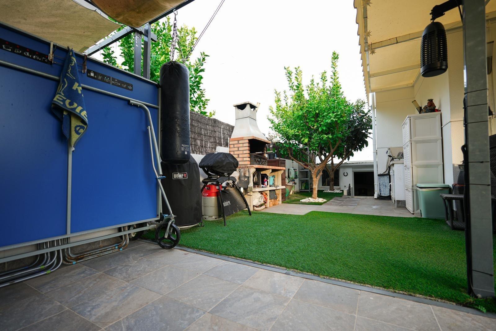 For sale - 3 Bedroom 2 Bathroom Town House in Torrevieja - aguas nuevas  - Alicante