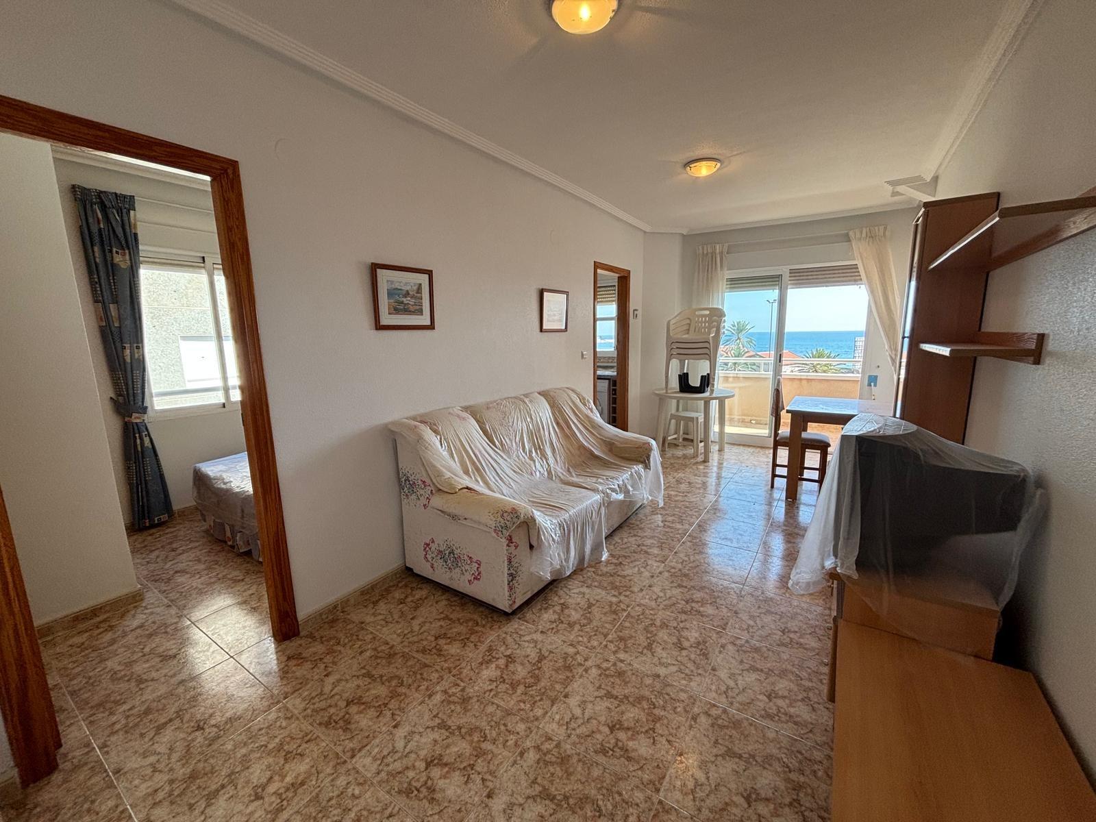 For sale - 3 Bedroom 2 Bathroom Apartment in Torrevieja - Playa Del Cura  - Alicante