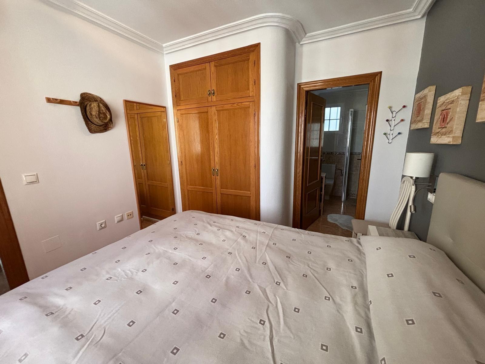 For sale - 3 Bedroom 2 Bathroom Apartment in Torrevieja - Torrevieja  - Alicante