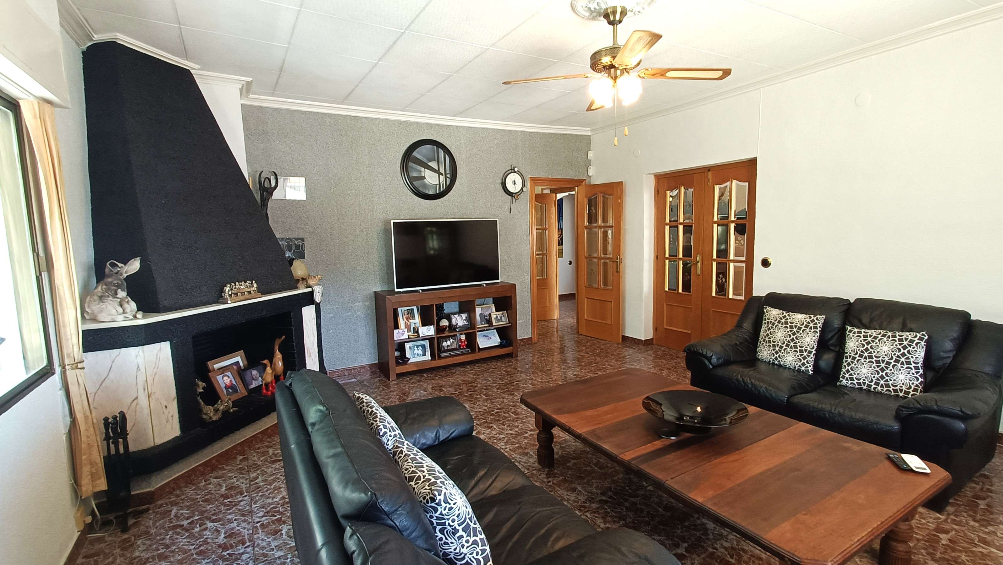 For sale - 6 Bedroom 4 Bathroom Villa in Crevillent - Inland  - Alicante