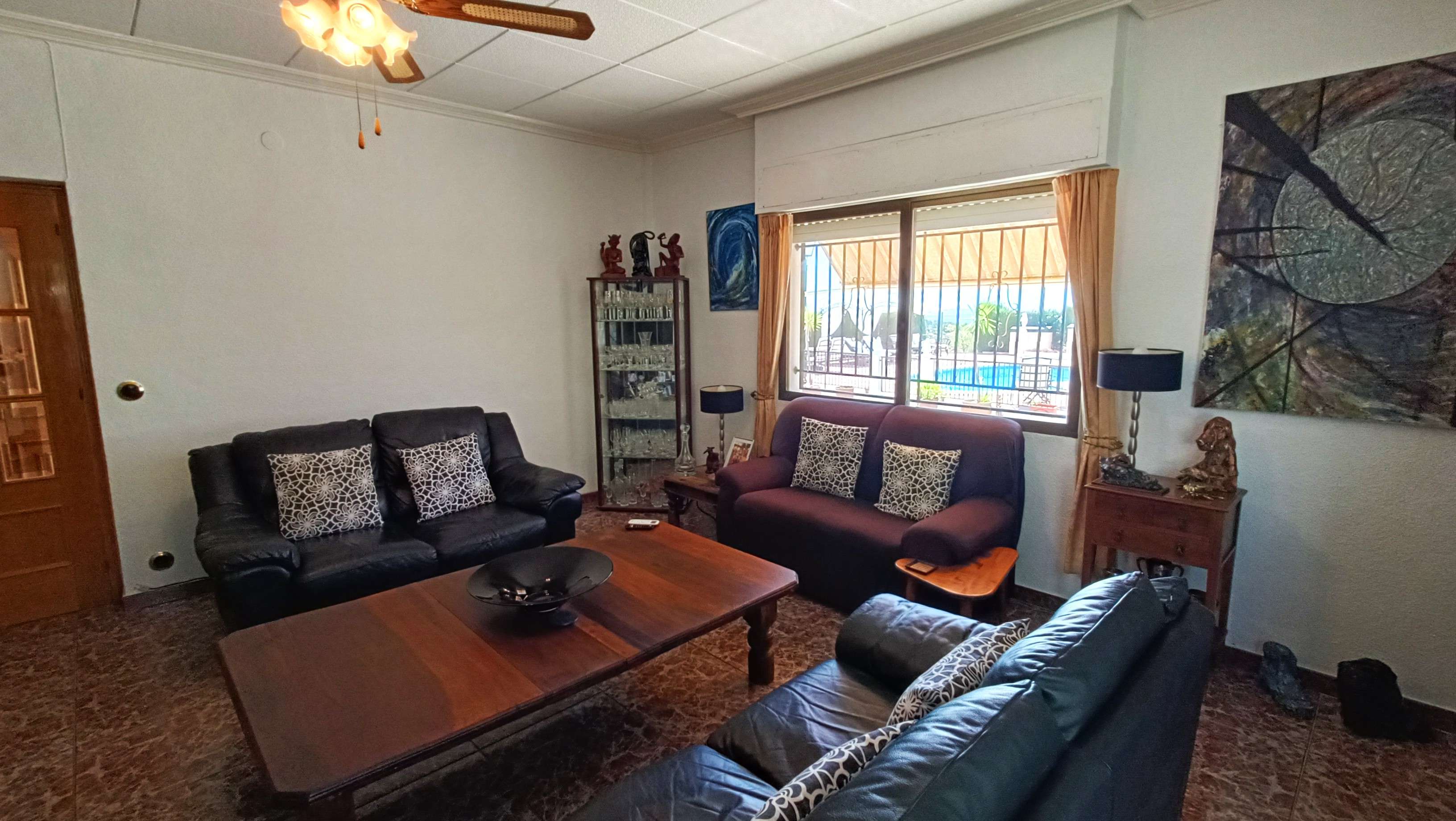 For sale - 6 Bedroom 4 Bathroom Villa in Crevillent - Inland  - Alicante
