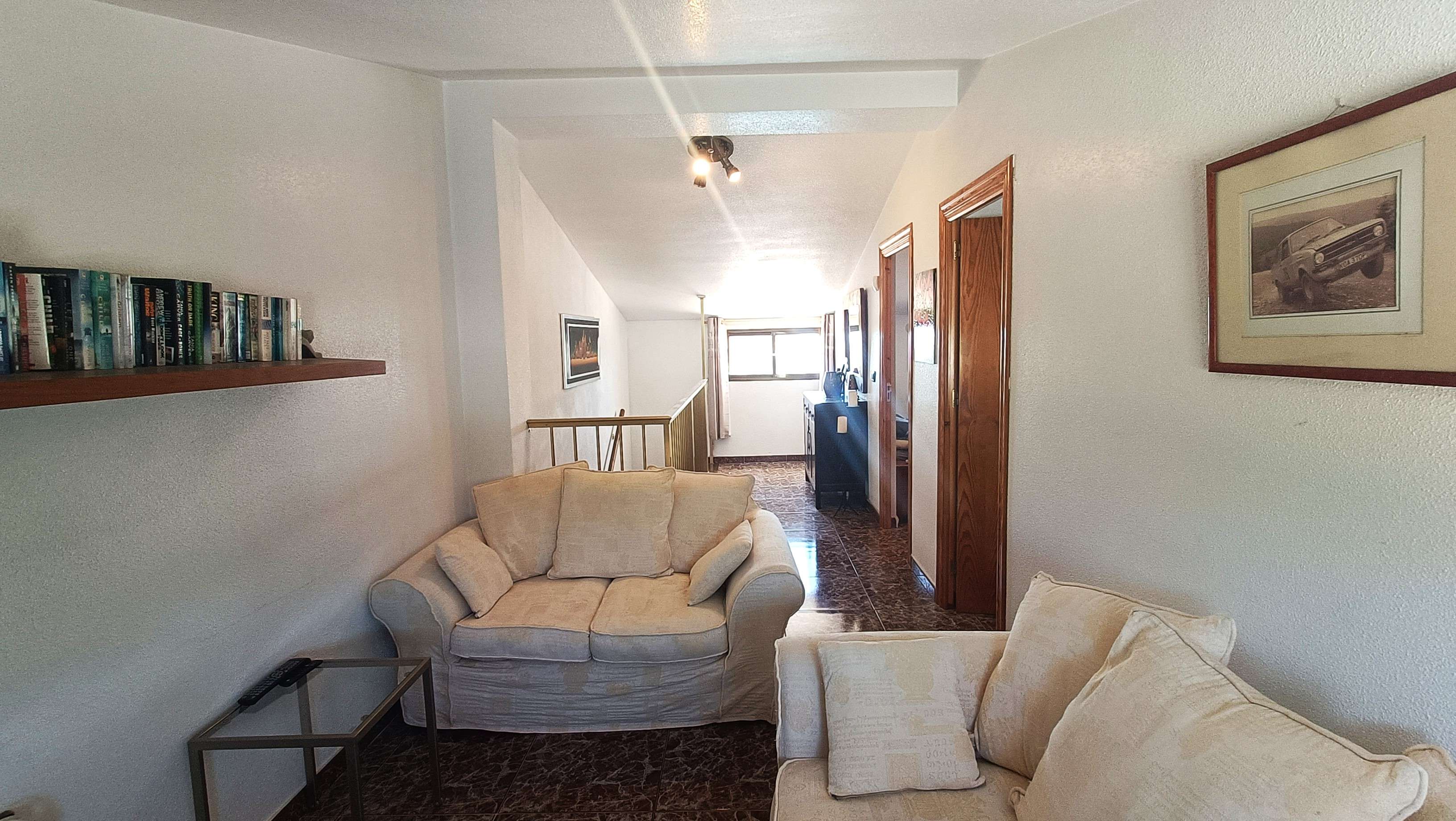 For sale - 6 Bedroom 4 Bathroom Villa in Crevillent - Inland  - Alicante
