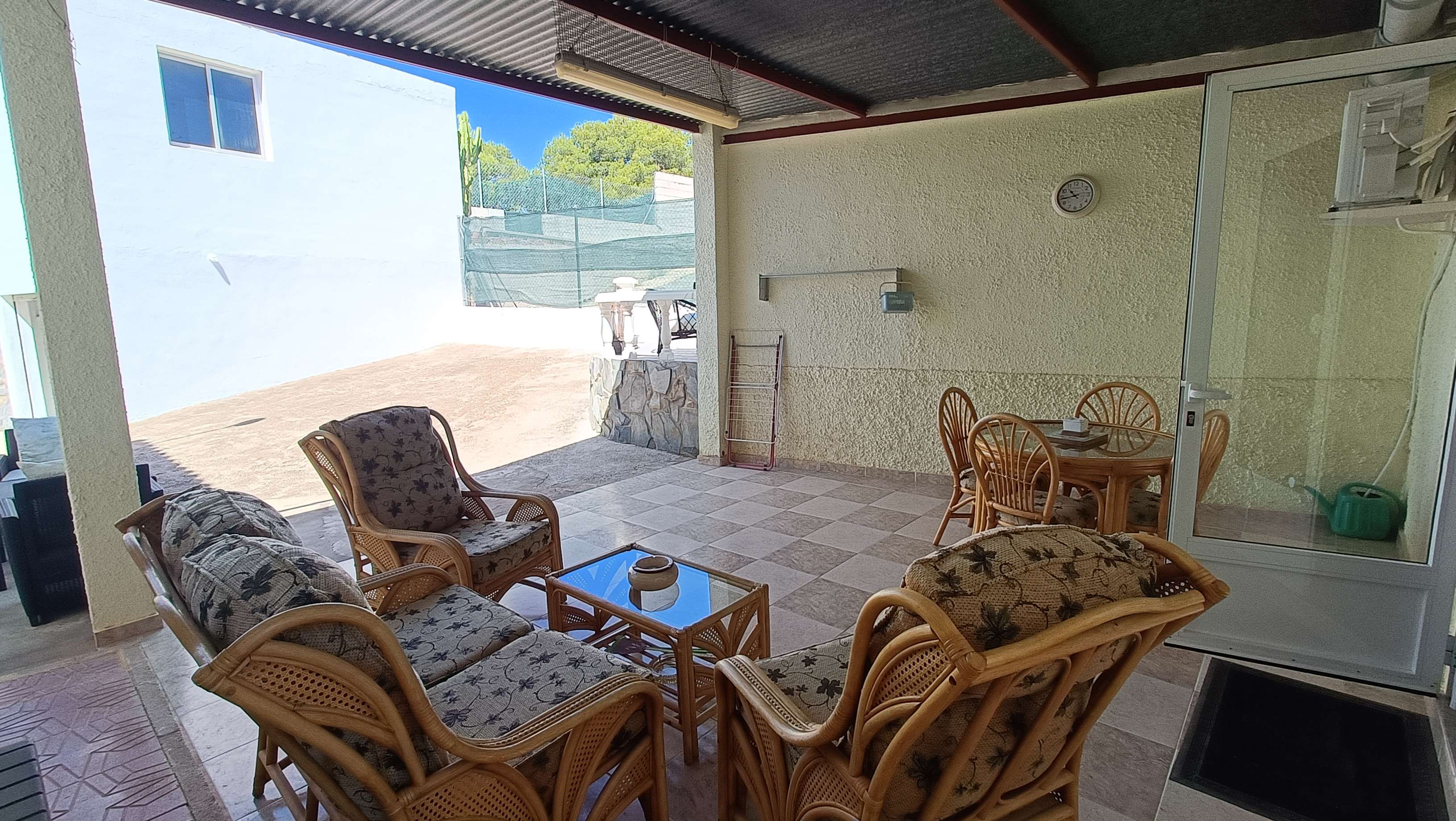For sale - 6 Bedroom 4 Bathroom Villa in Crevillent - Inland  - Alicante