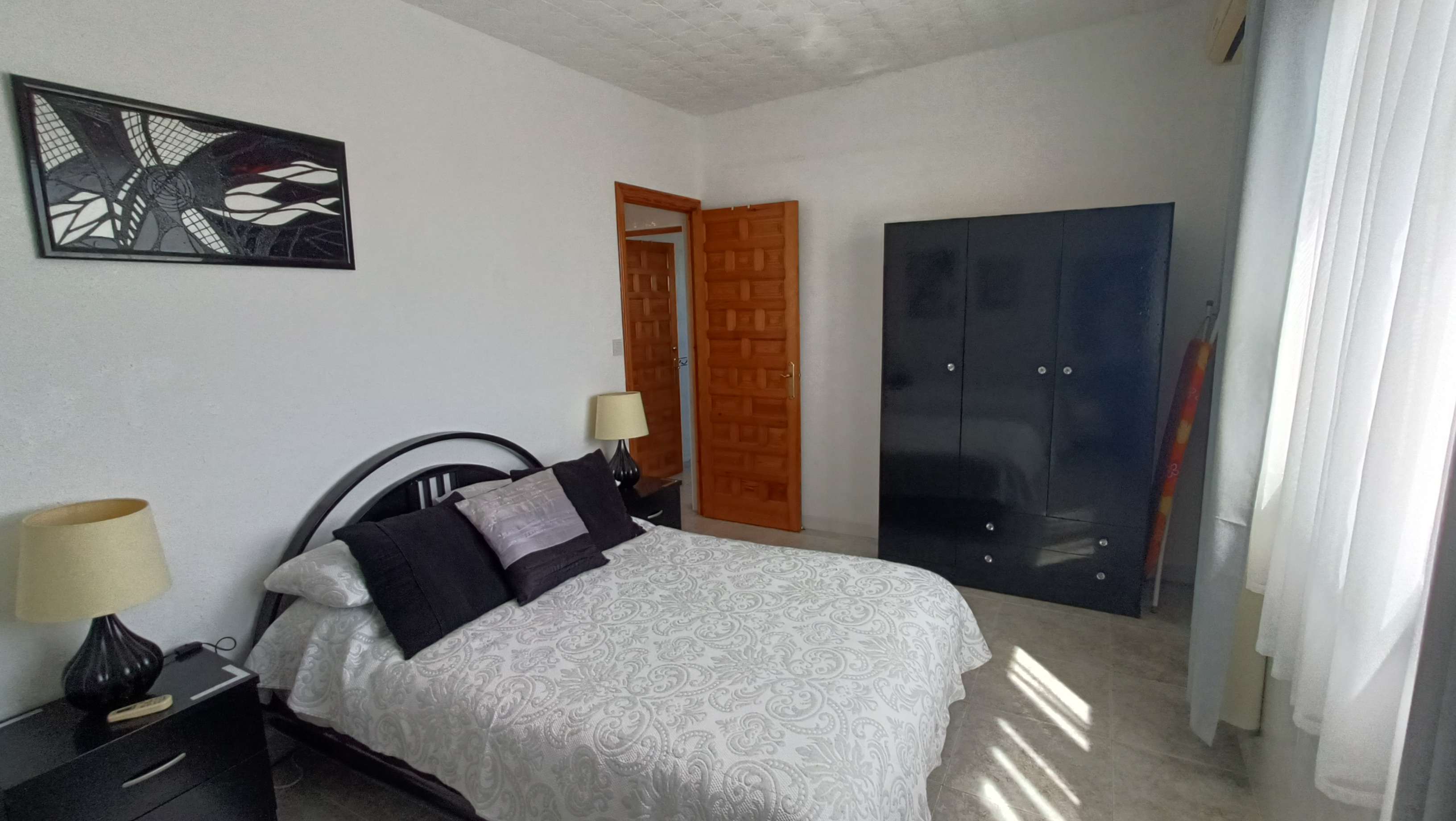 For sale - 6 Bedroom 4 Bathroom Villa in Crevillent - Inland  - Alicante