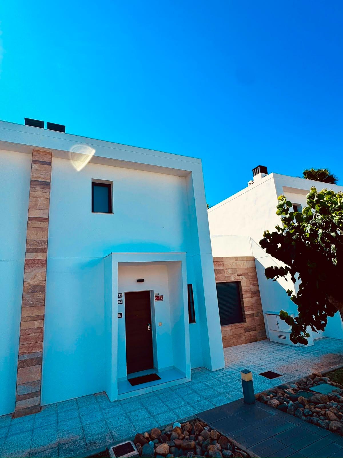 For sale - 3 Bedroom 2 Bathroom Town House in Orihuela Costa - Villamartin  - Alicante