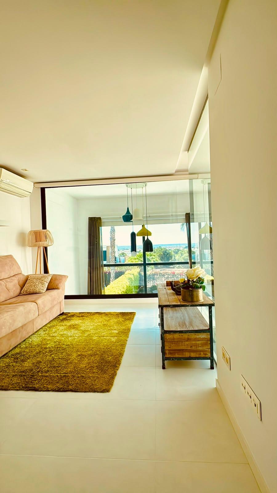 For sale - 3 Bedroom 2 Bathroom Town House in Orihuela Costa - Villamartin  - Alicante