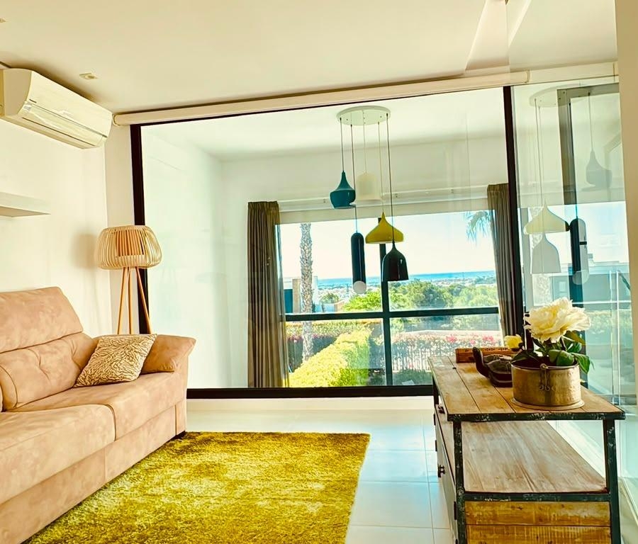 3 Bedroom 2 Bathroom Town House in Orihuela Costa