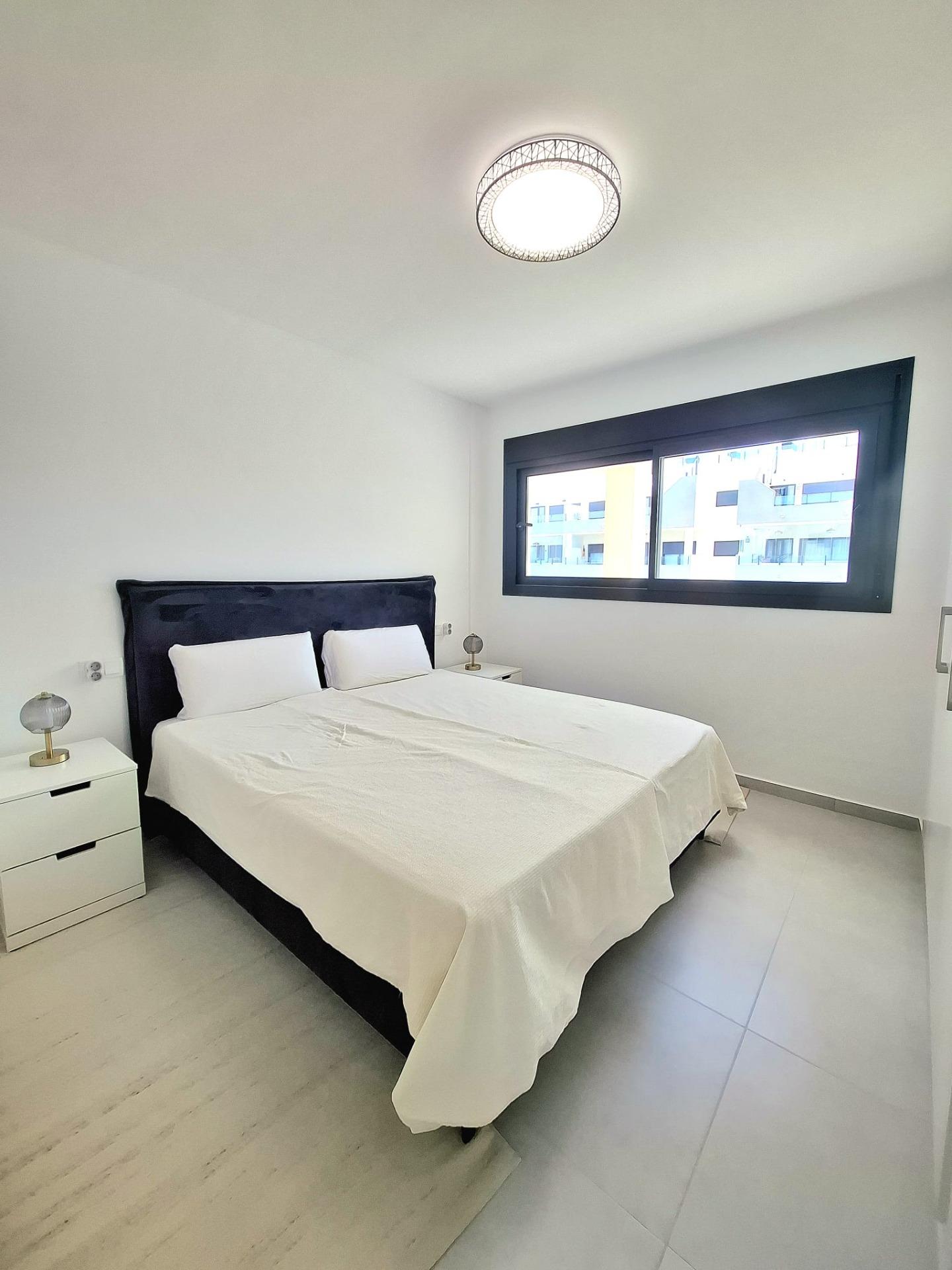 For sale - 3 Bedroom 2 Bathroom Apartment in Orihuela Costa - Villamartin  - Alicante