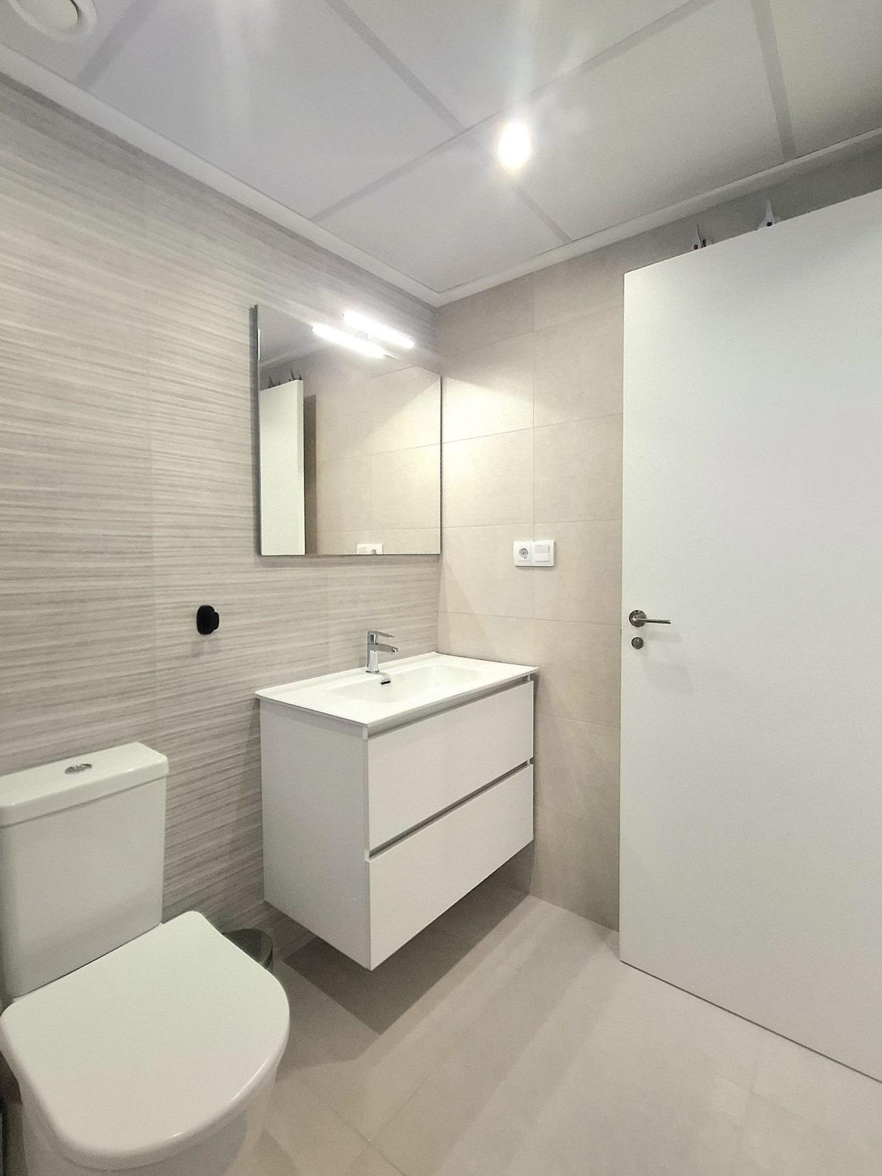 For sale - 3 Bedroom 2 Bathroom Apartment in Orihuela Costa - Villamartin  - Alicante