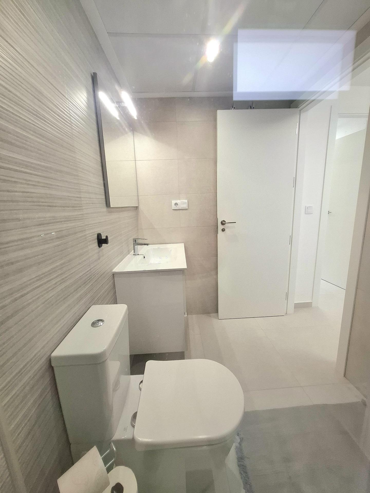 For sale - 3 Bedroom 2 Bathroom Apartment in Orihuela Costa - Villamartin  - Alicante