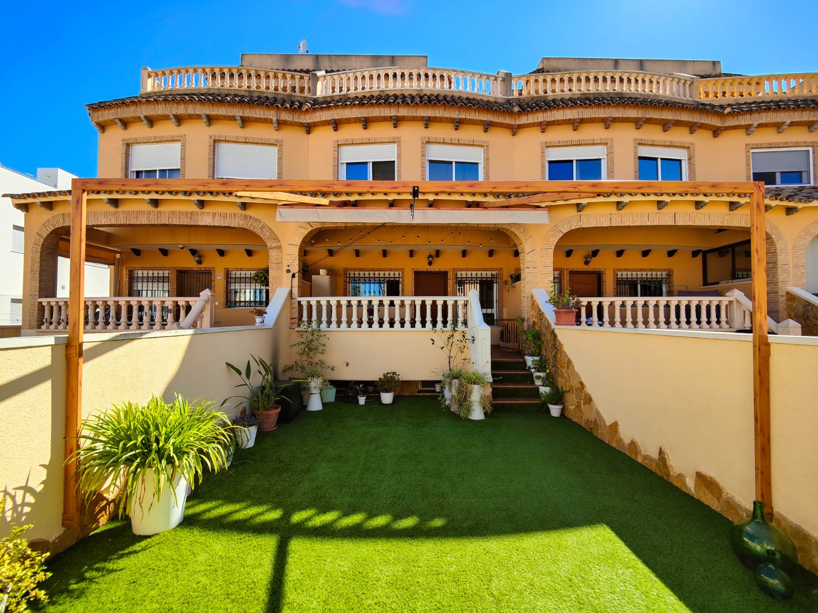 For sale - 4 Bedroom 3 Bathroom Town House in Guardamar del Segura - Costa Blanca  - Alicante
