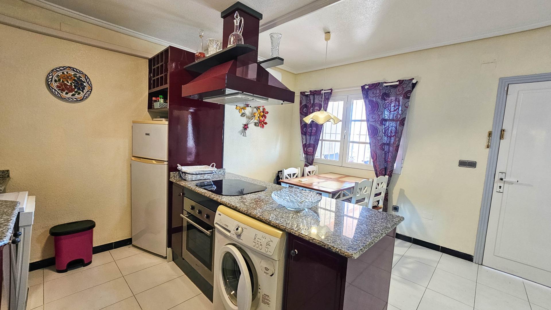 For sale - 2 Bedroom 1 Bathroom Bungalow in Orihuela Costa - Los Altos  - Alicante