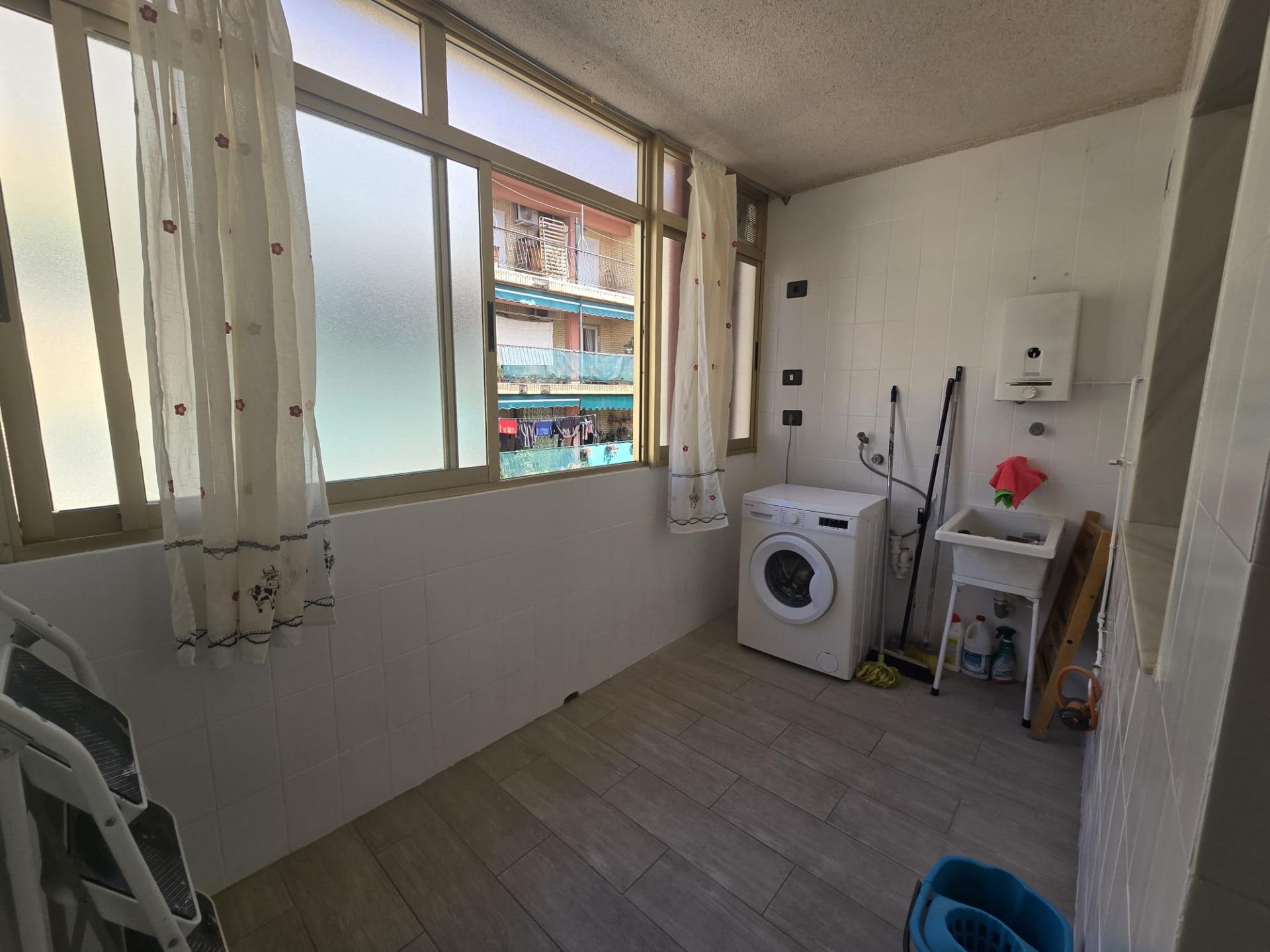 For sale - 2 Bedroom 1 Bathroom Apartment in Torrevieja - Torrevieja  - Alicante